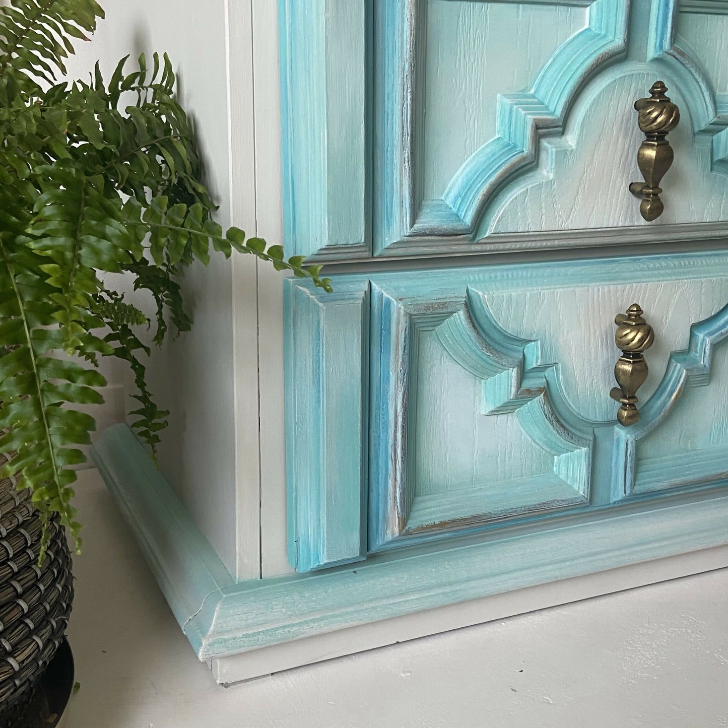 Bedside drawers, lamp table