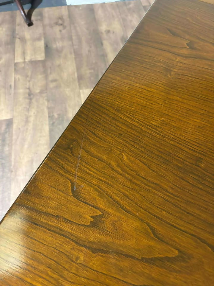 Large Extending Oak Draw Leaf Table