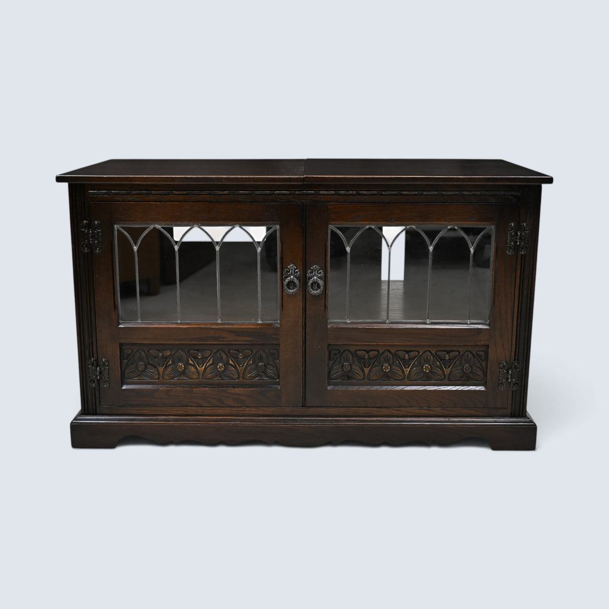 Old Charm Entertainment Centre TV Cabinet Lift Up Top Jacobean FREE UK Delivery*