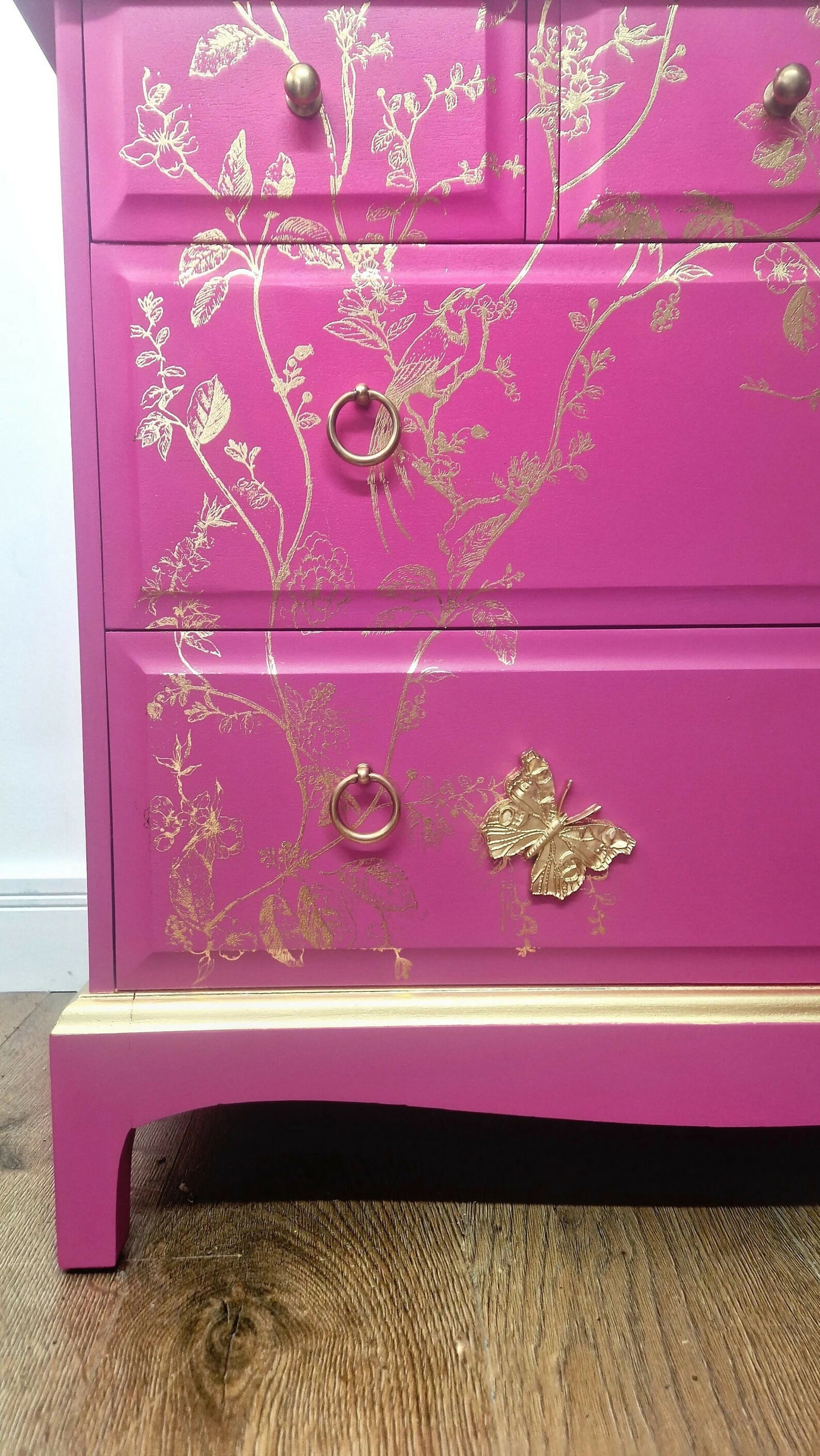 Stag chest of drawers in hot pink and gold