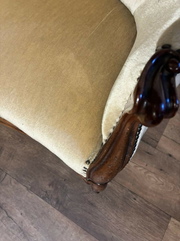 Victorian Mahogany Framed Sofa8