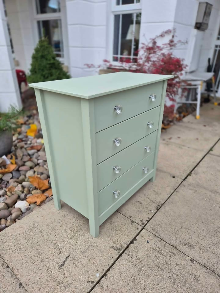 Beautiful Chest of drawers