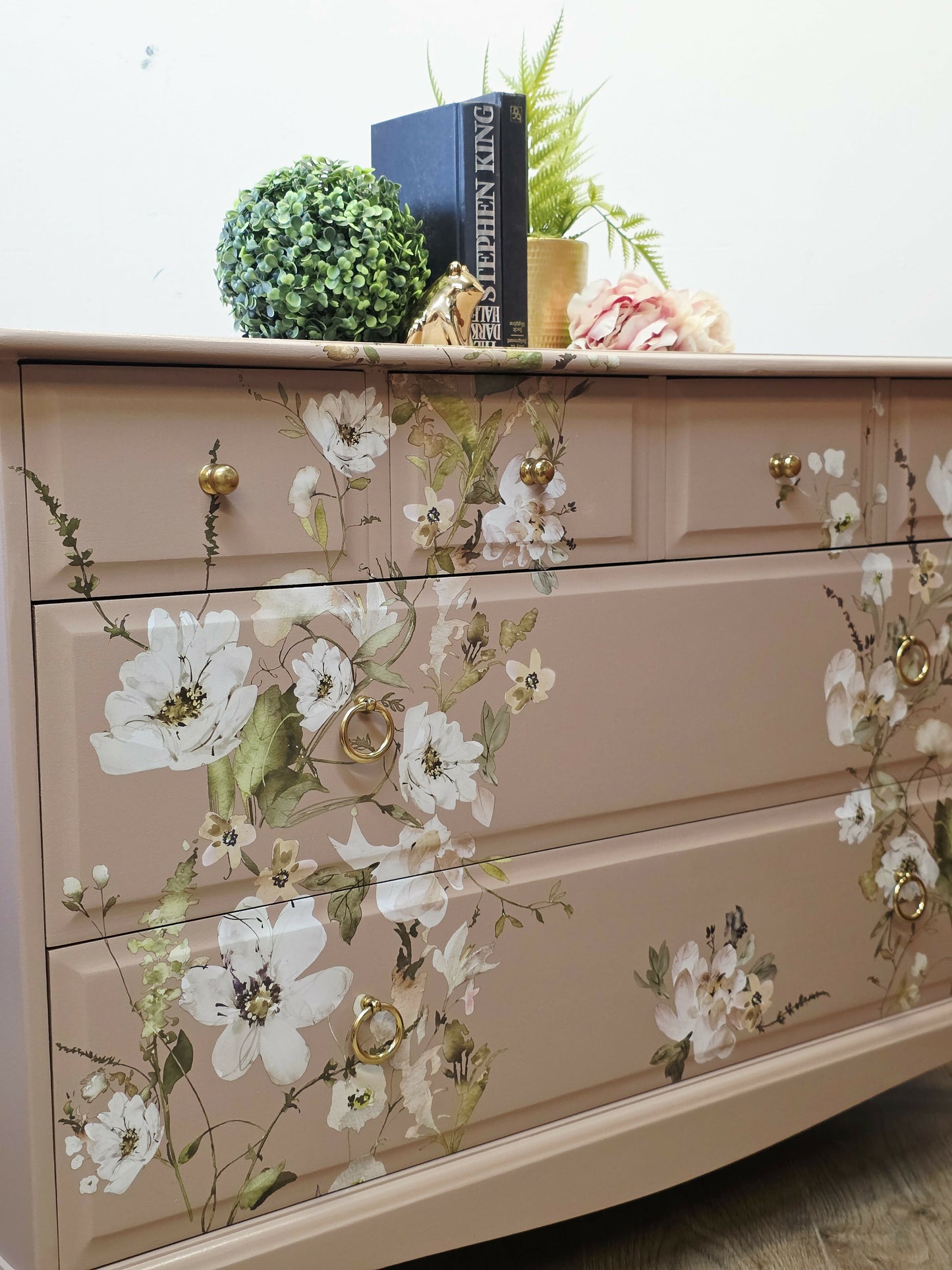 pink stag minstrel chest of drawers