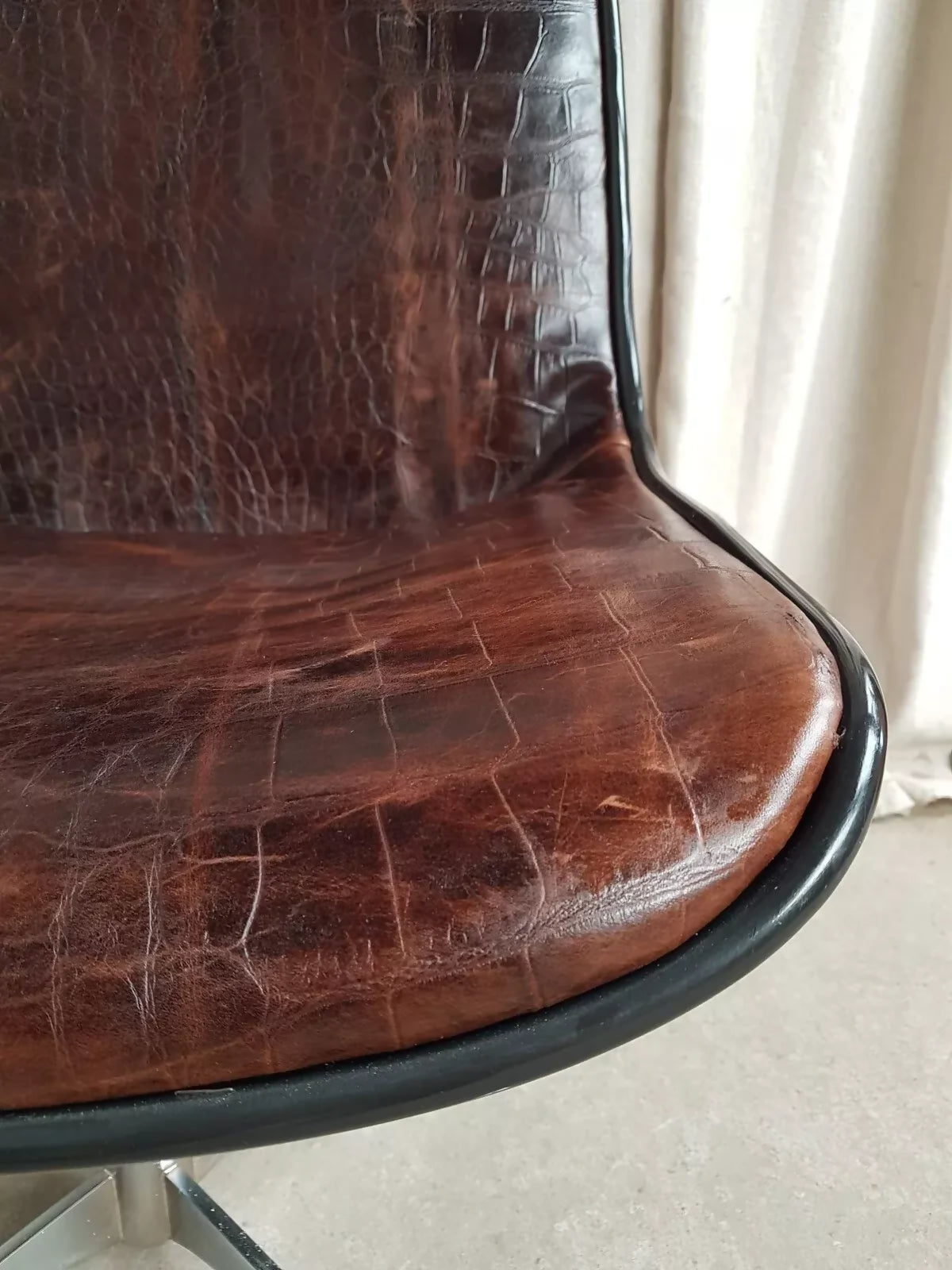 Vintage Mid Century Modernist Chrome Leather Swivel Chair By Charles Pollock #389