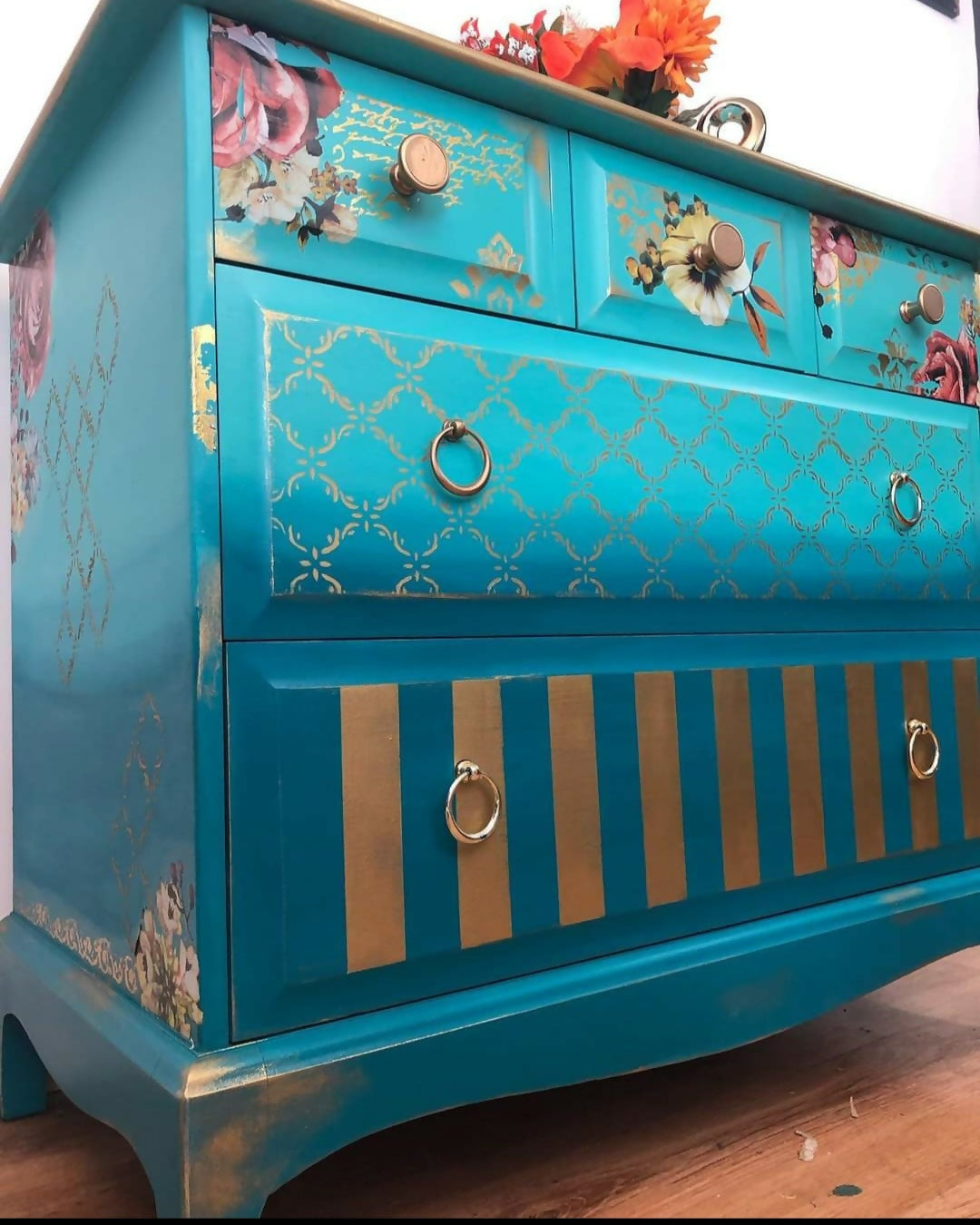 Blue stag minstrel chest of drawers