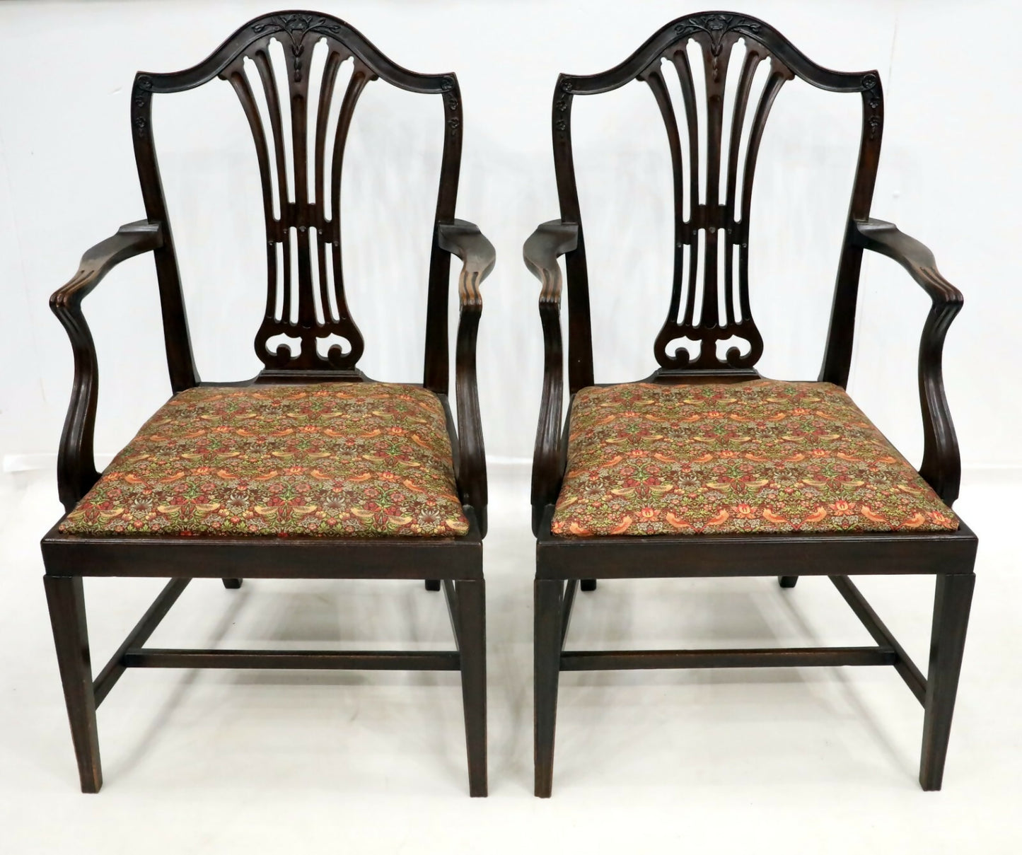 Set of 6 Mahogany Hepplewhite Style Dining Chairs INC 2 Carvers FREE UK Delivery SBR7696/1901C