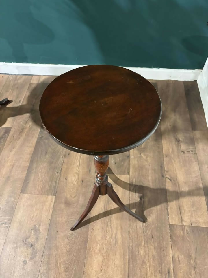 Victorian Mahogany Plant Standc