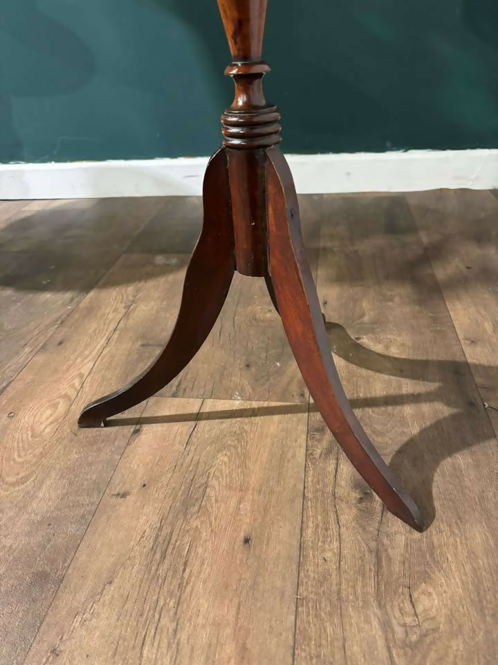 Victorian Mahogany Plant Standz