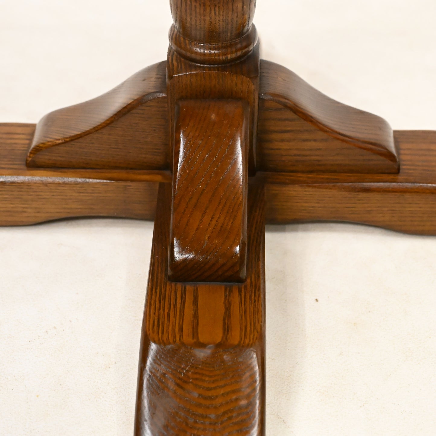 Round Occasional Wine Table Pedestal Made By Jaycee Furniture FREE Delivery*. SBR10517/2805E