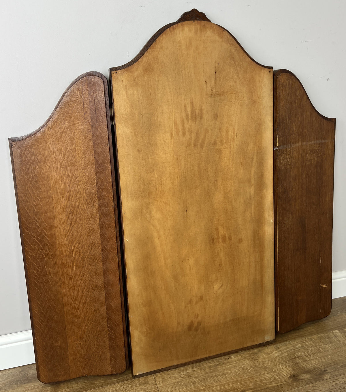 Mirror Vintage French Style Oak Carved Triple Folding Vanity Mirror LOT 6542