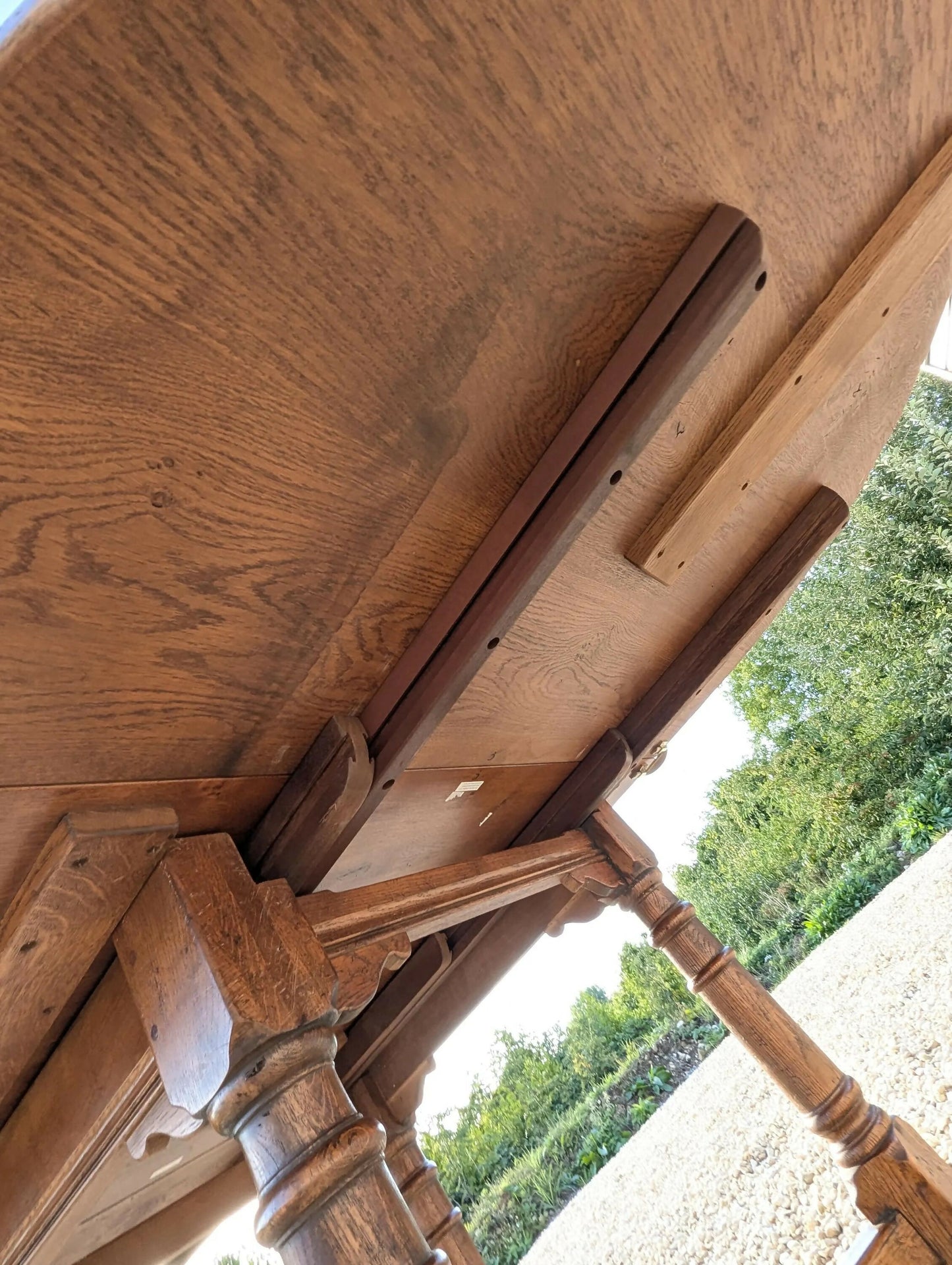 Heavy Pippy Oak Extending Table - Batheaston Furniture- Seats 10-12 - Oval