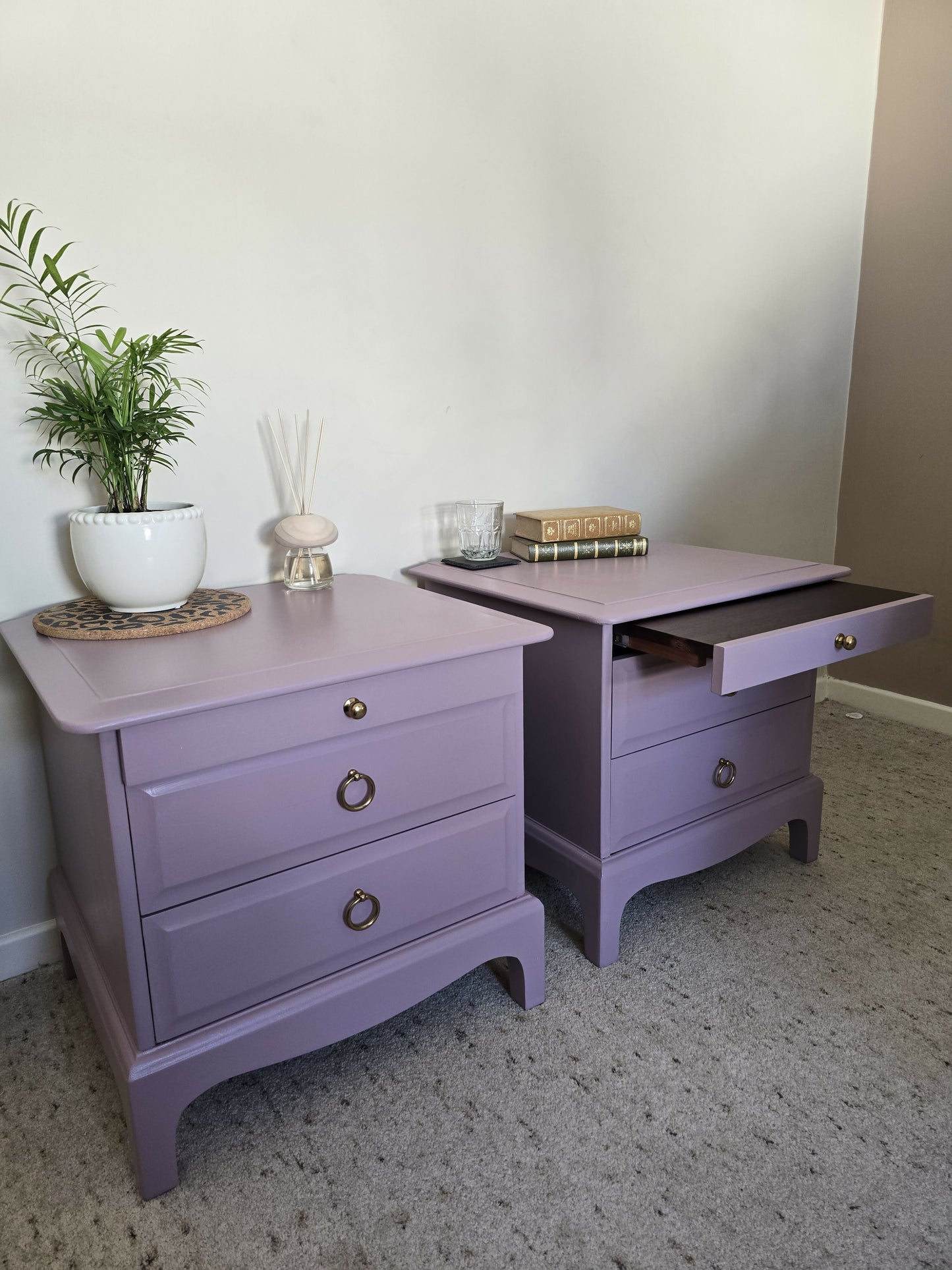 Stag Minstrel Bedsides