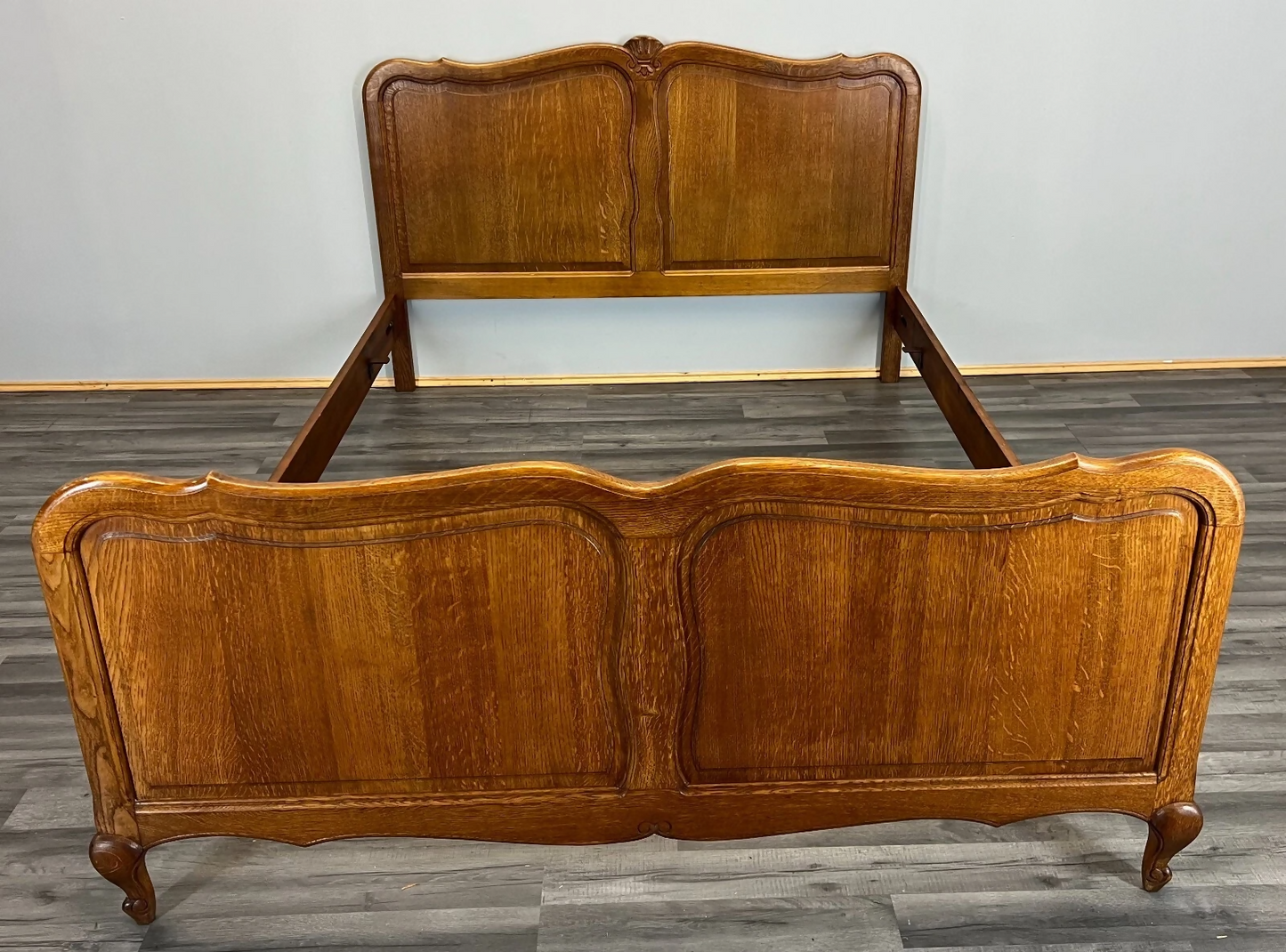Bed Vintage French Louis XVI Double Bed Frame Oak Carved Headboard LOT 3659