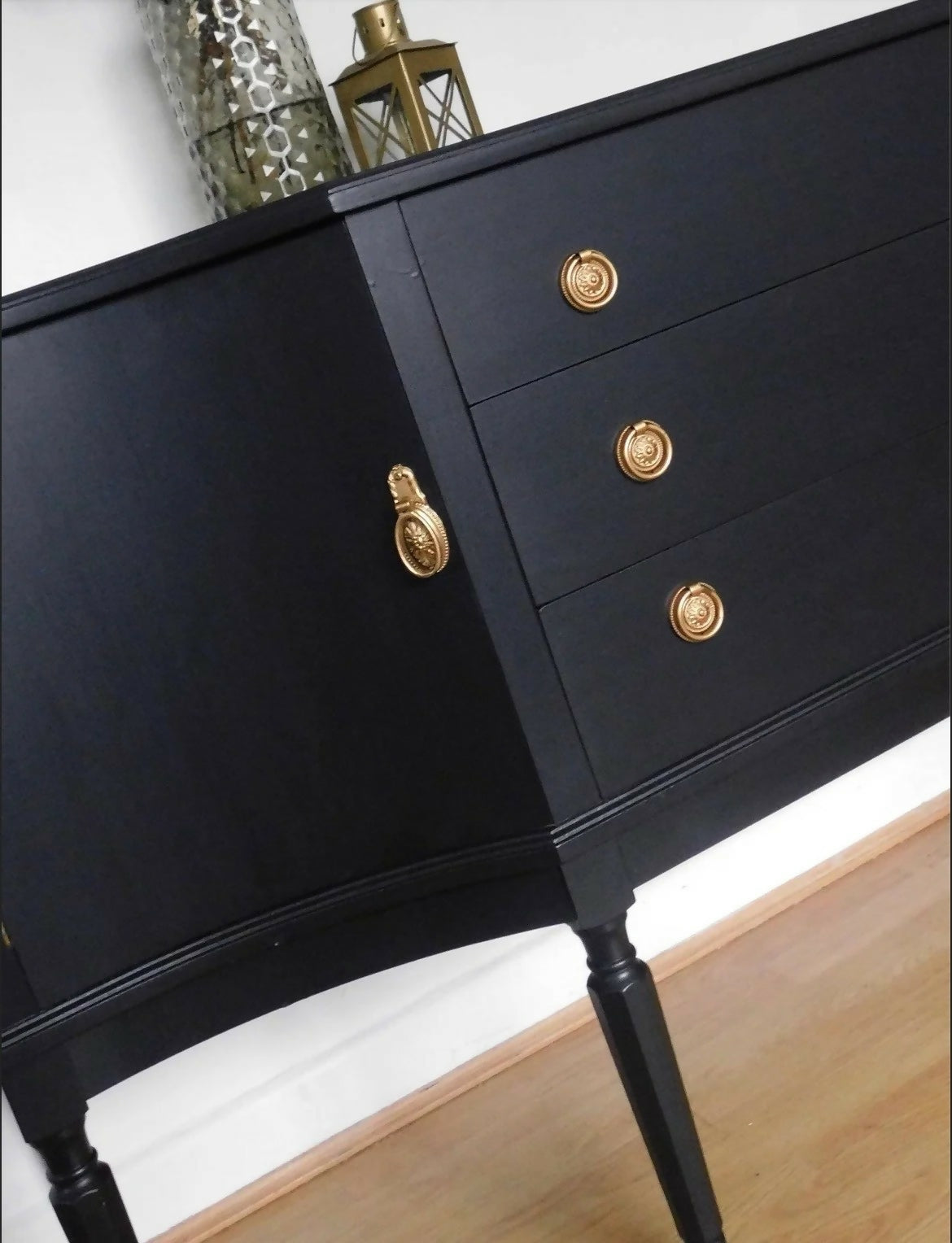 Stunning black sideboard