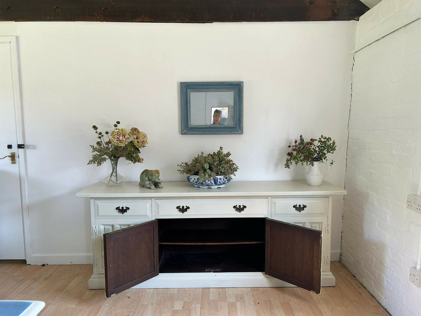 Vintage Off White / Cream Sideboard / TVUnit / Large Sideboard / Storage Unit