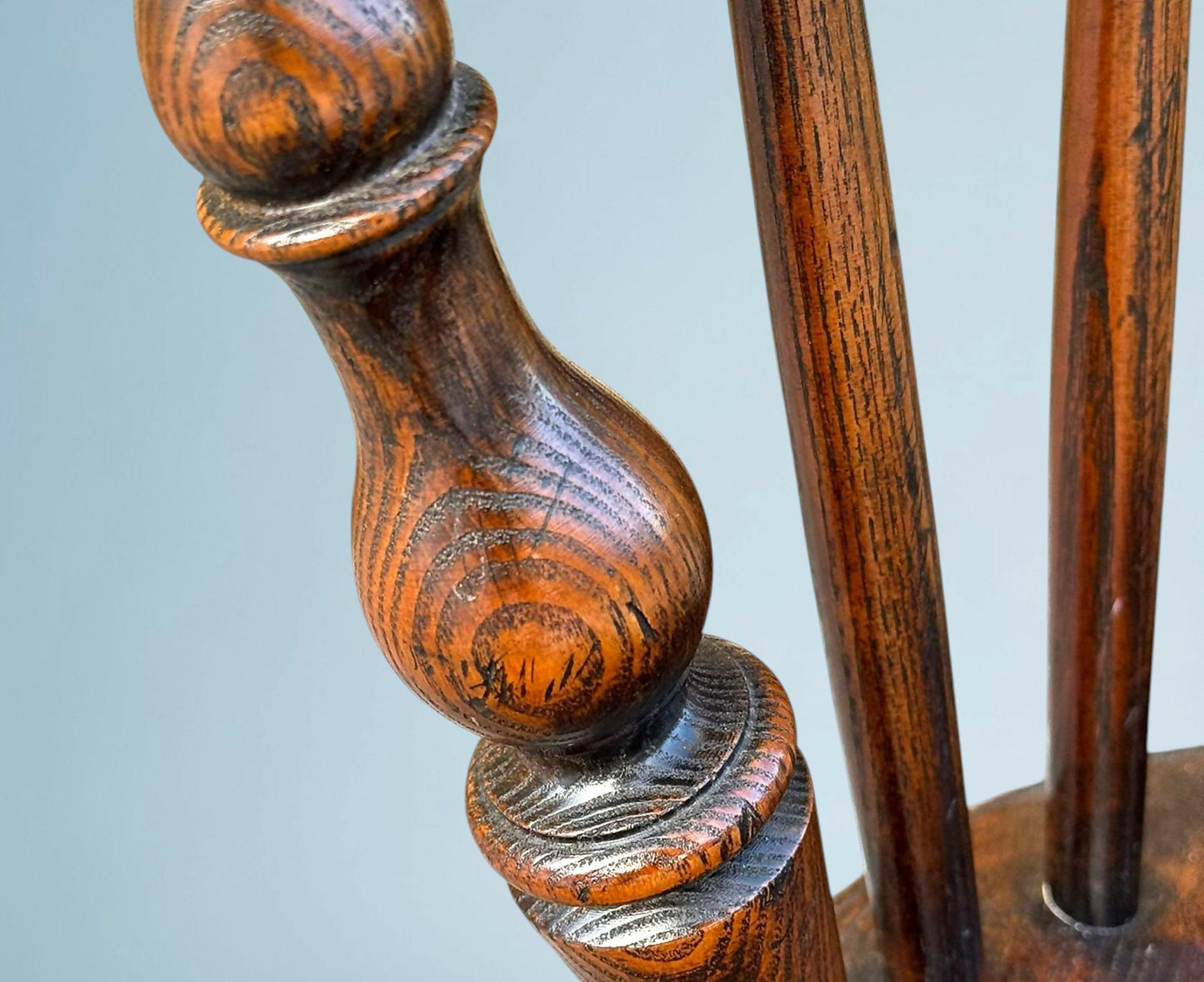 Elm Comb Back Windsor Chair