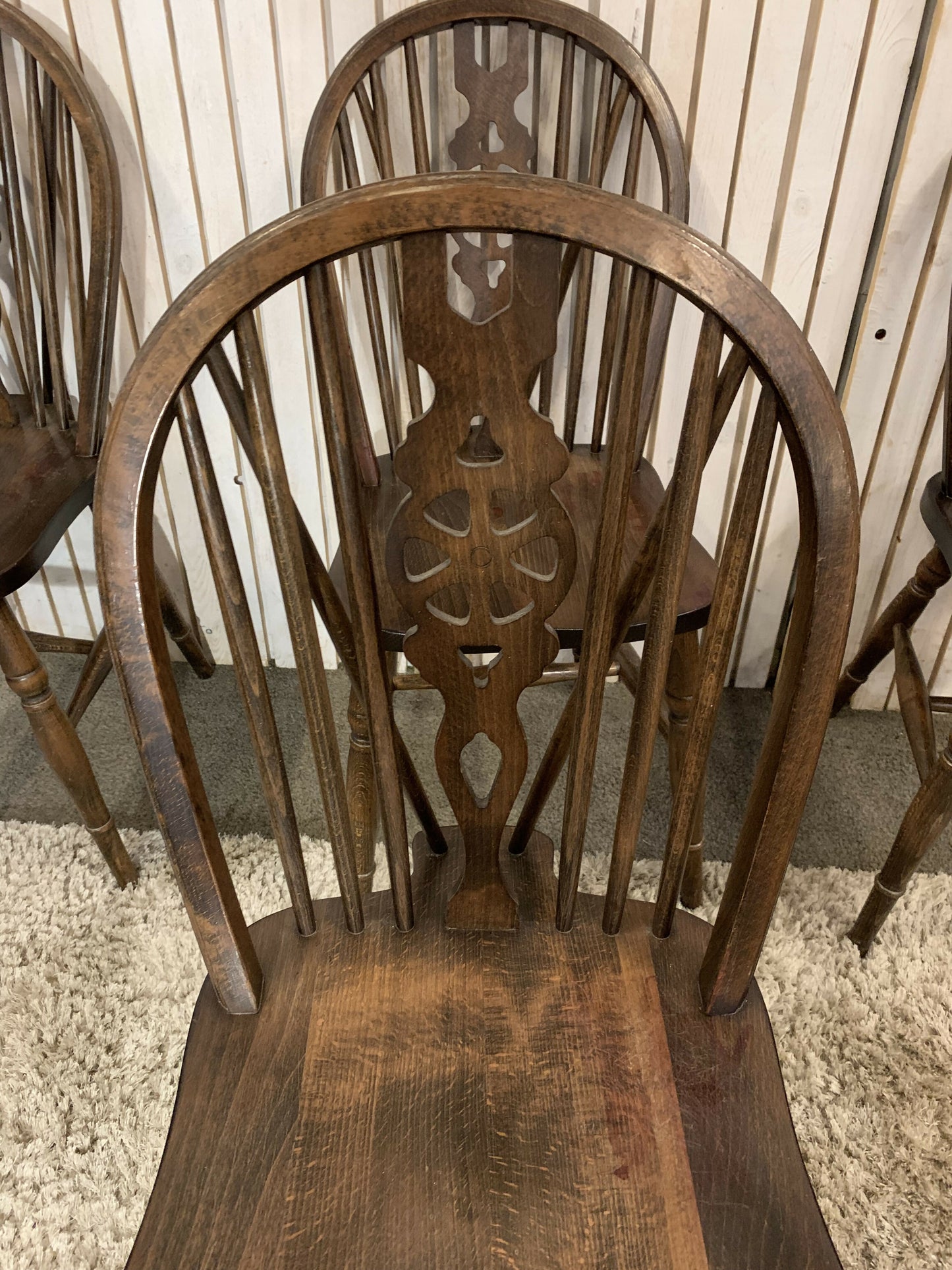 Set of 4 Vintage Wheel Back Dining Chairs – Solid Wood – Carved Backrest