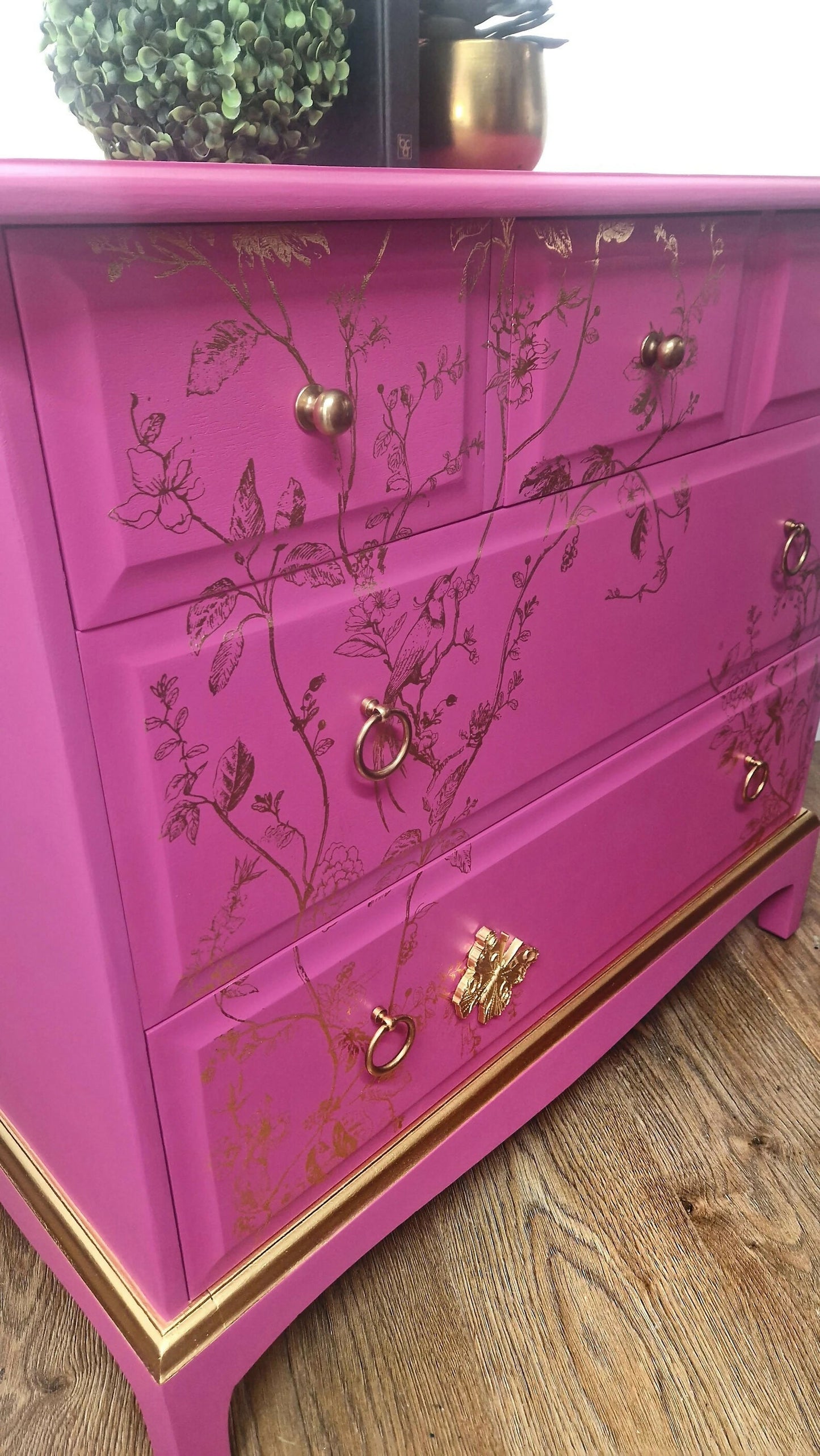 Stag chest of drawers in hot pink and gold