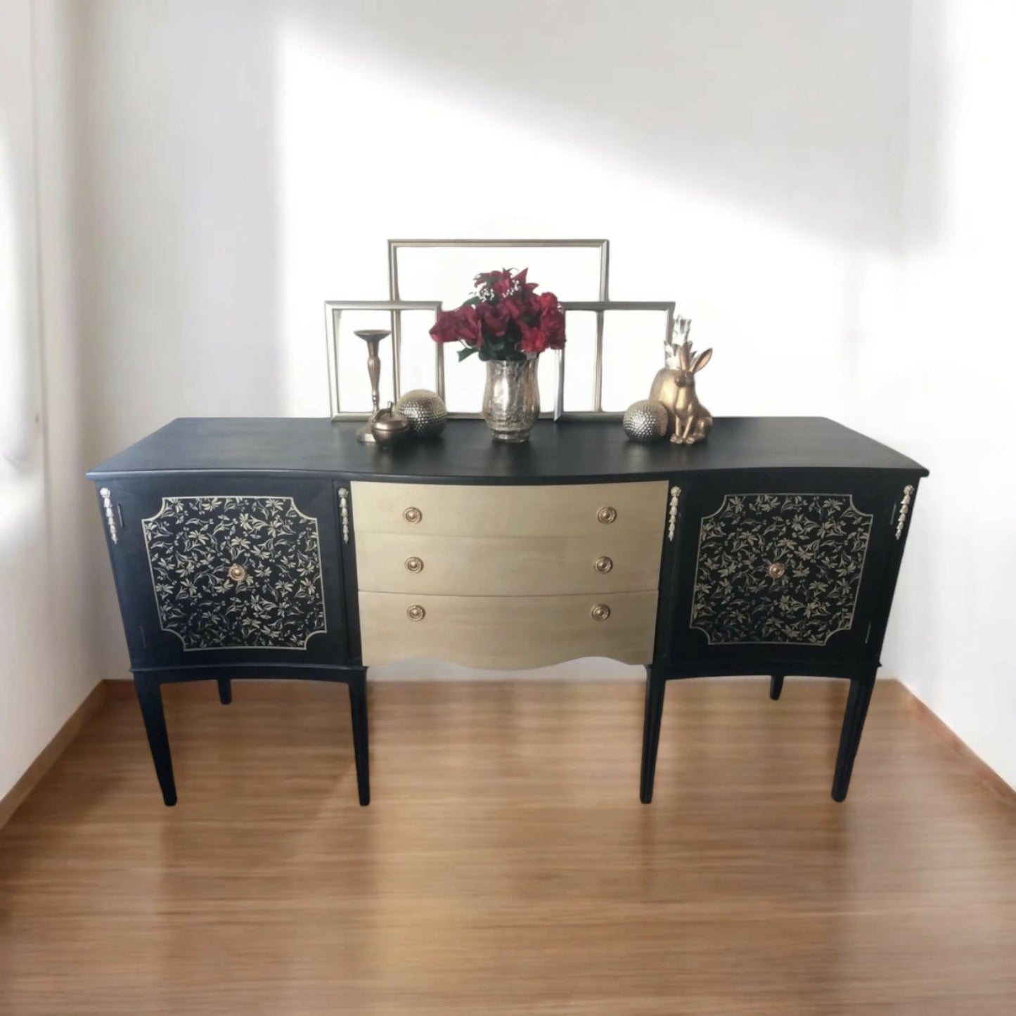 Strongbow sideboard in black and vintage gold