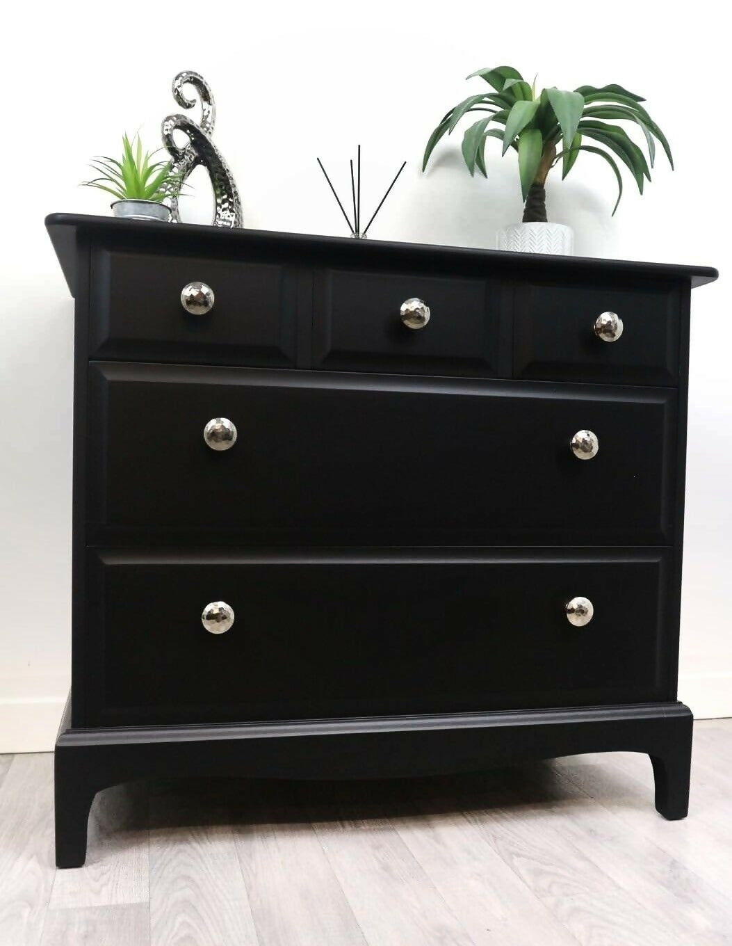 Stag Minstrel Chest Of 5 Drawers In Black
