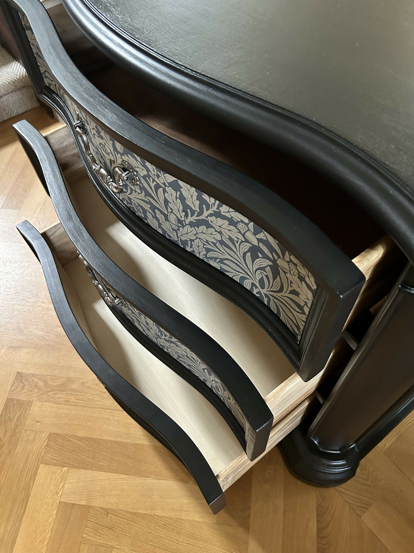 William Morris style chest of drawers. Handpainted, decoupaged.