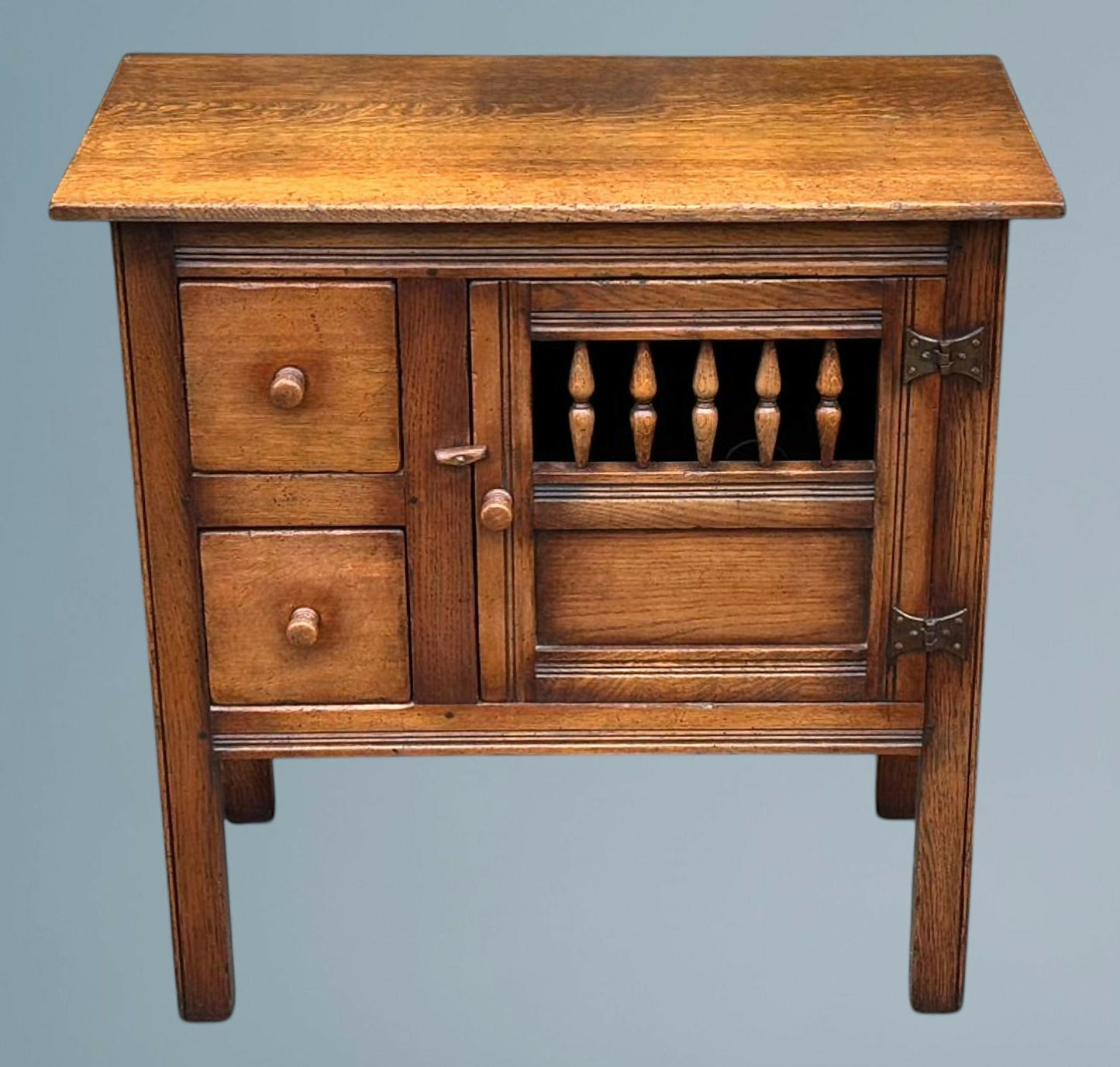 Oak Miniature Credence / Cupboard Titchmarsh & Goodwin RL19449