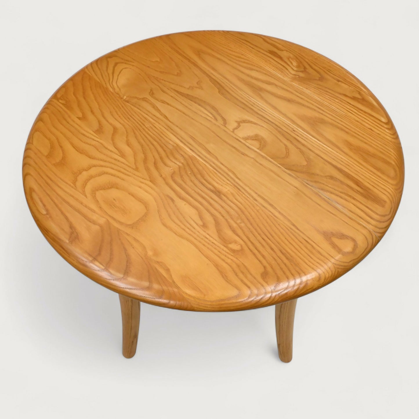 Ercol Round Side Table Light Finish Mid Century Modern Elm Light FREE Delivery*. SBR10877/2908E