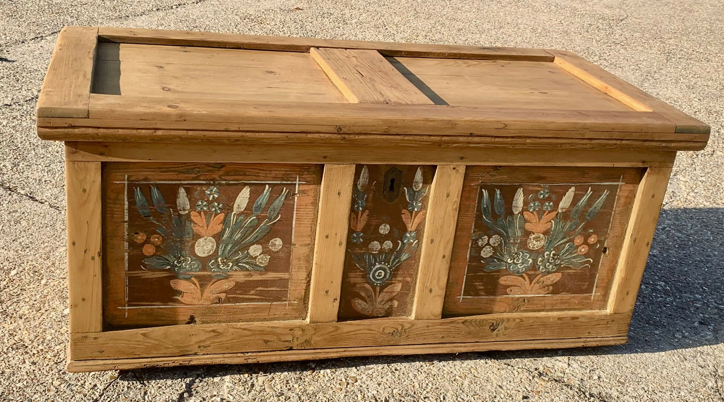 Victorian DOWERY chest. French