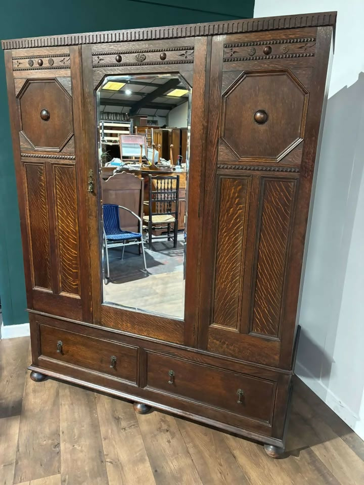 Vintage Oak Panelled Wardrobe with Central Mirror Doorm
