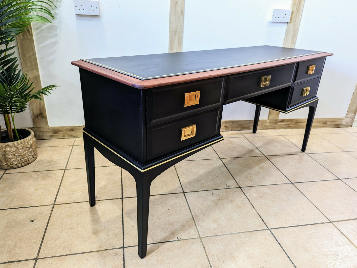 Stag minstrel black/ gold dressing table/desk