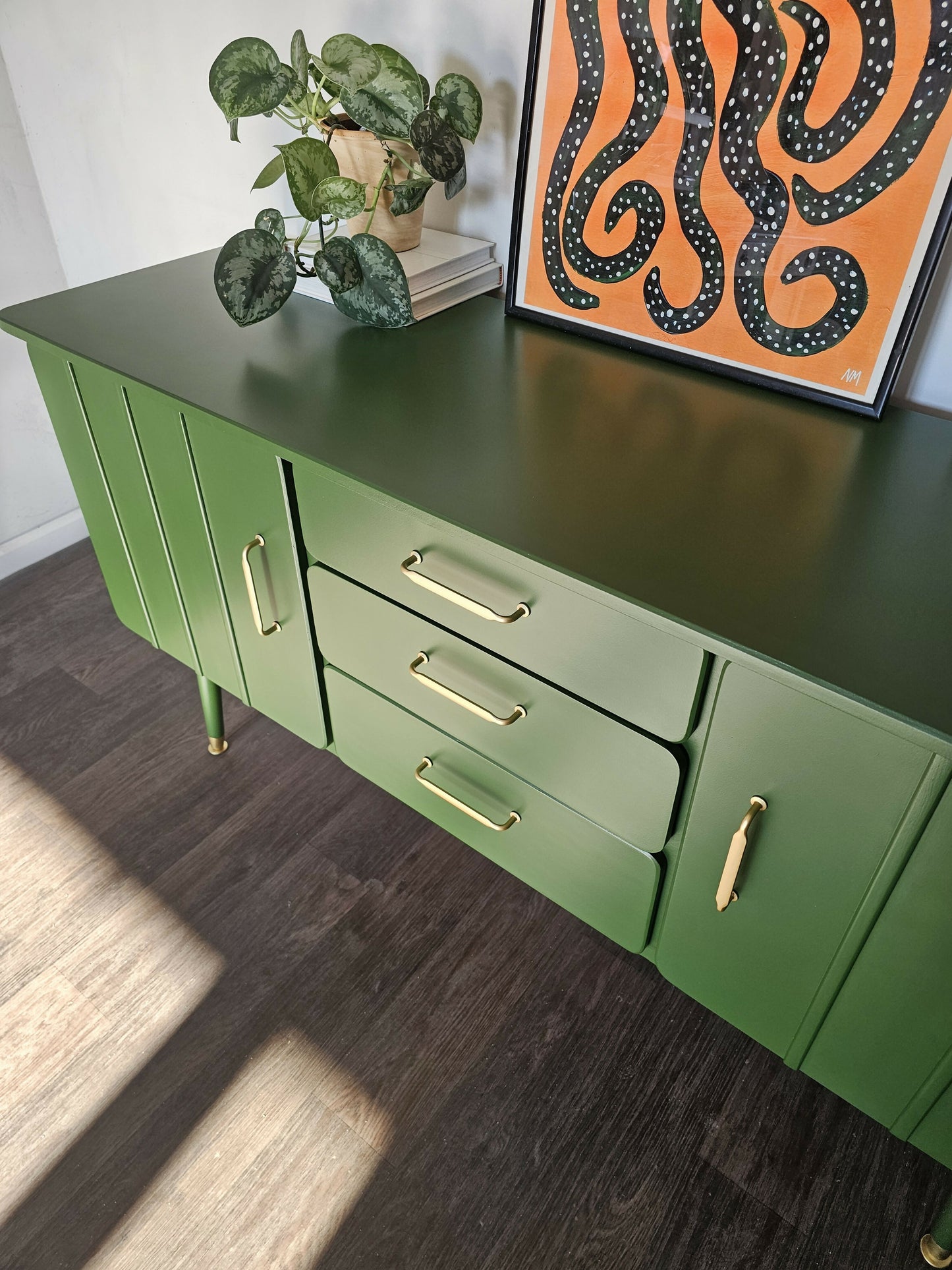 Mid Century Modern Sideboard / TV Cabinet