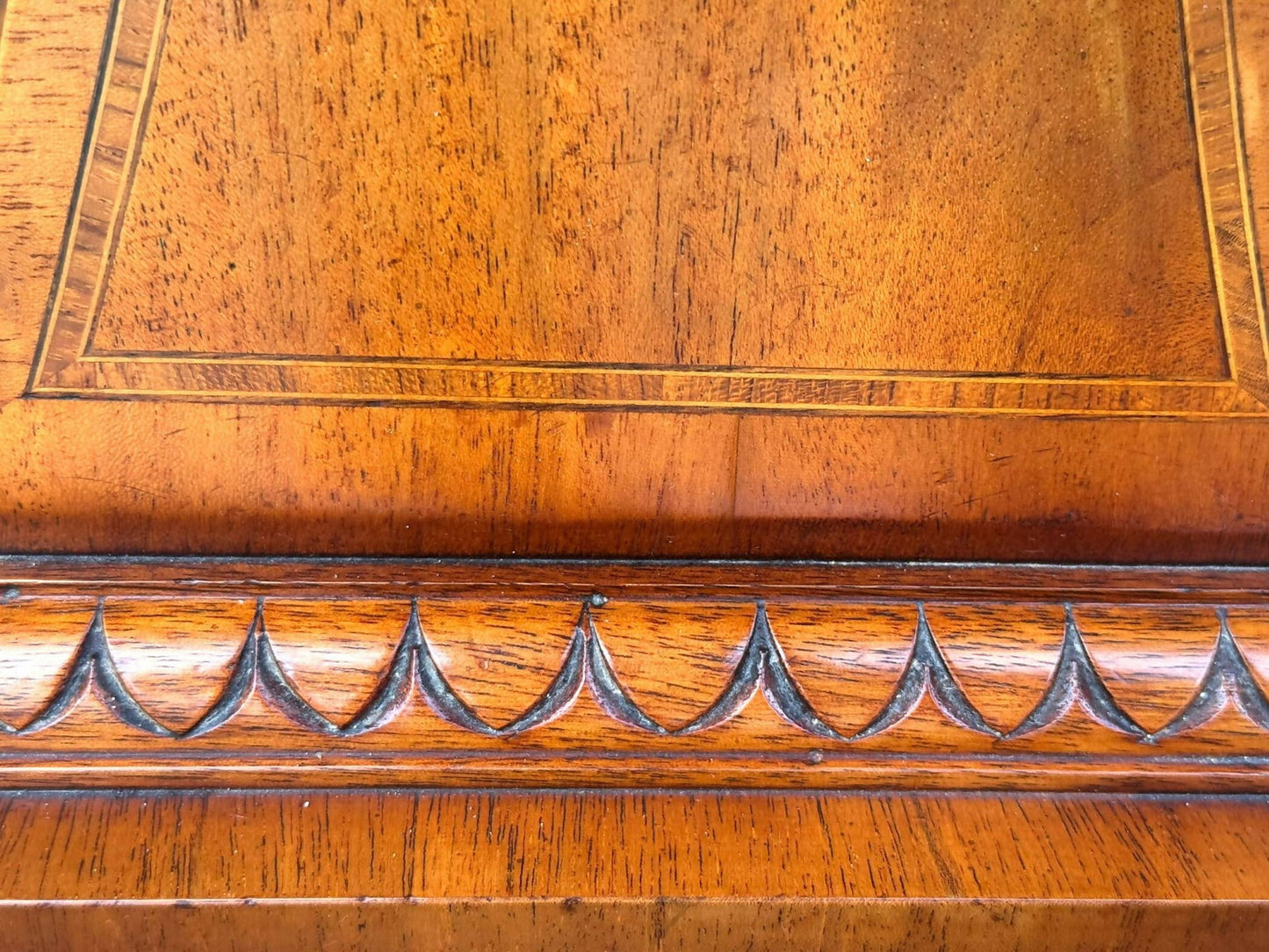 Good Quality Figured Mahogany Turn Over Top Games / Card Table