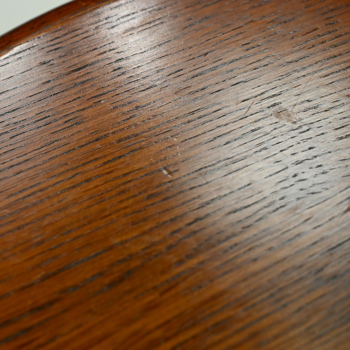 Old Charm Wine/Side Table Pedestal Tudor Brown Model 2217 VGC FREE Delivery*. SBR10751/2307E