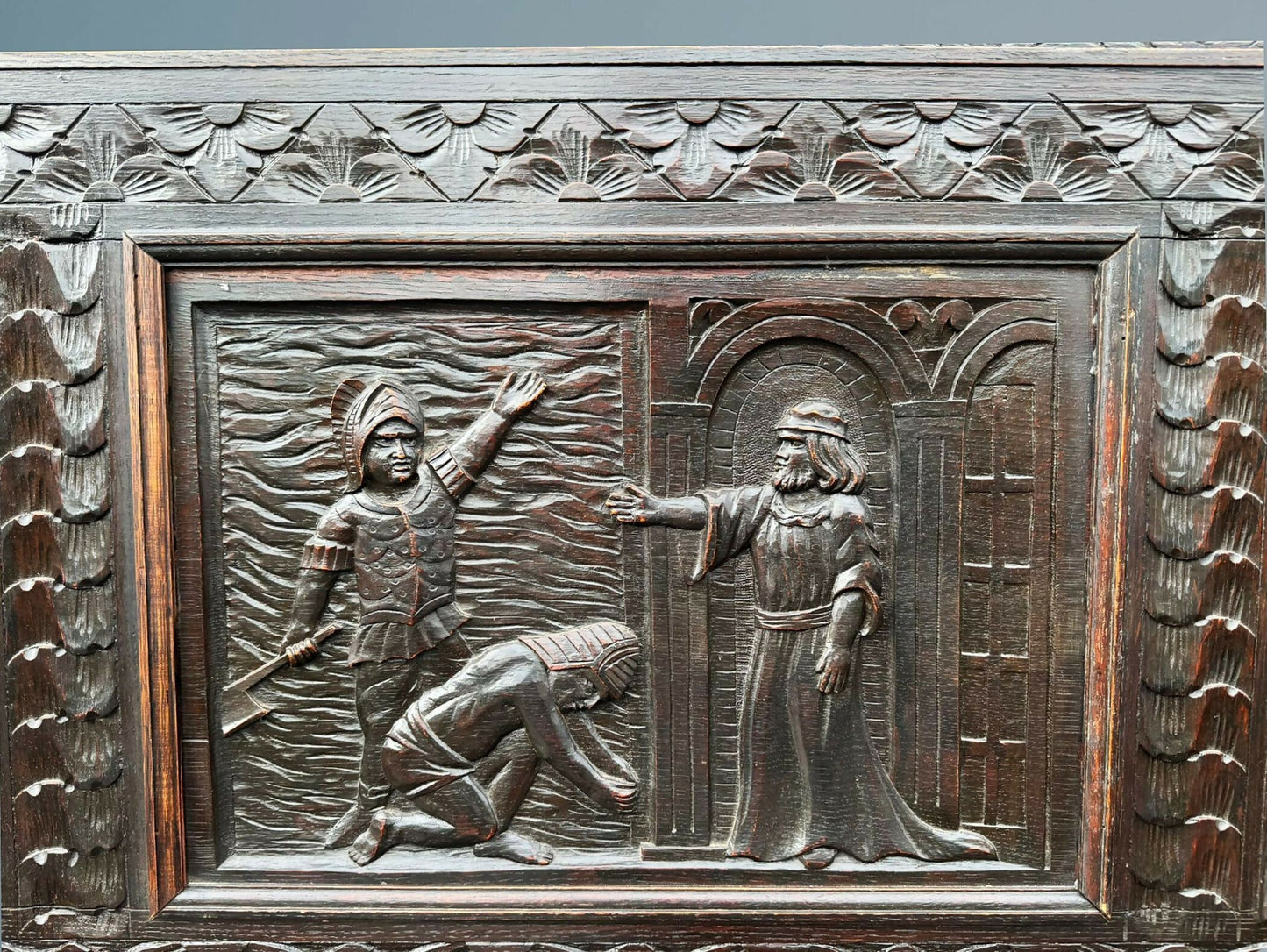 A Late Victorian Carved Oak Box Settle / Hall Bench