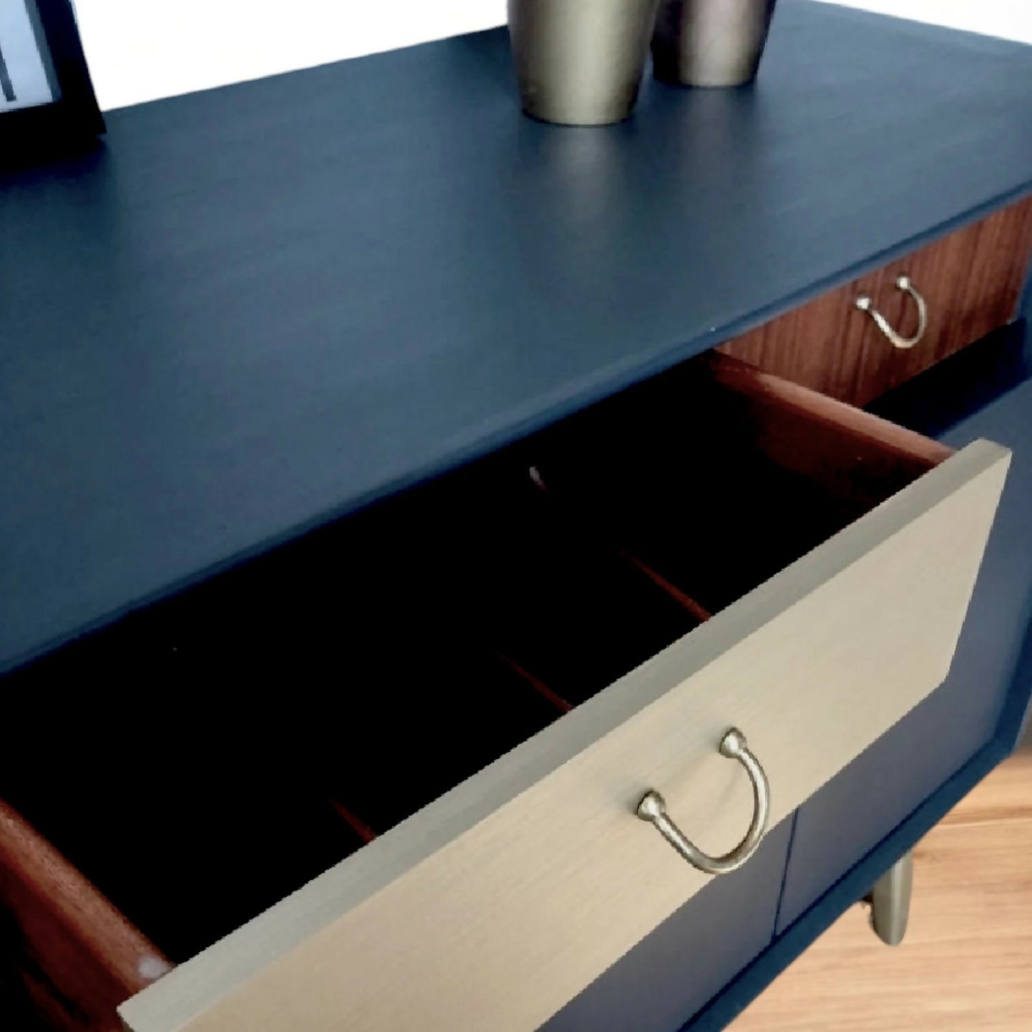G plan grey sideboard,