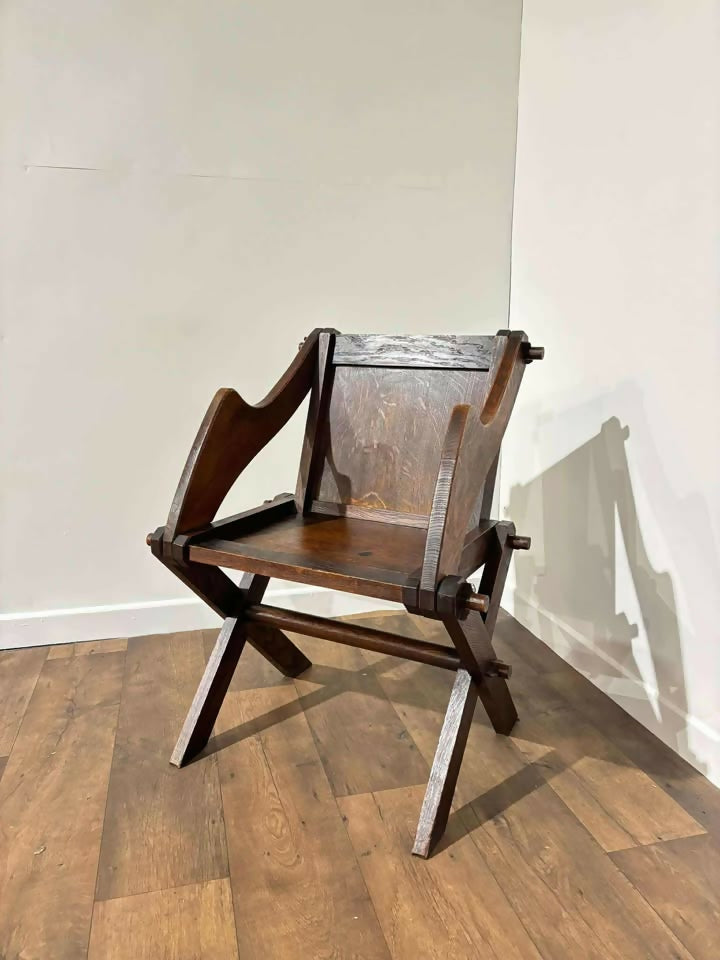 Oak Glastonbury / Ecclesiastical Chair