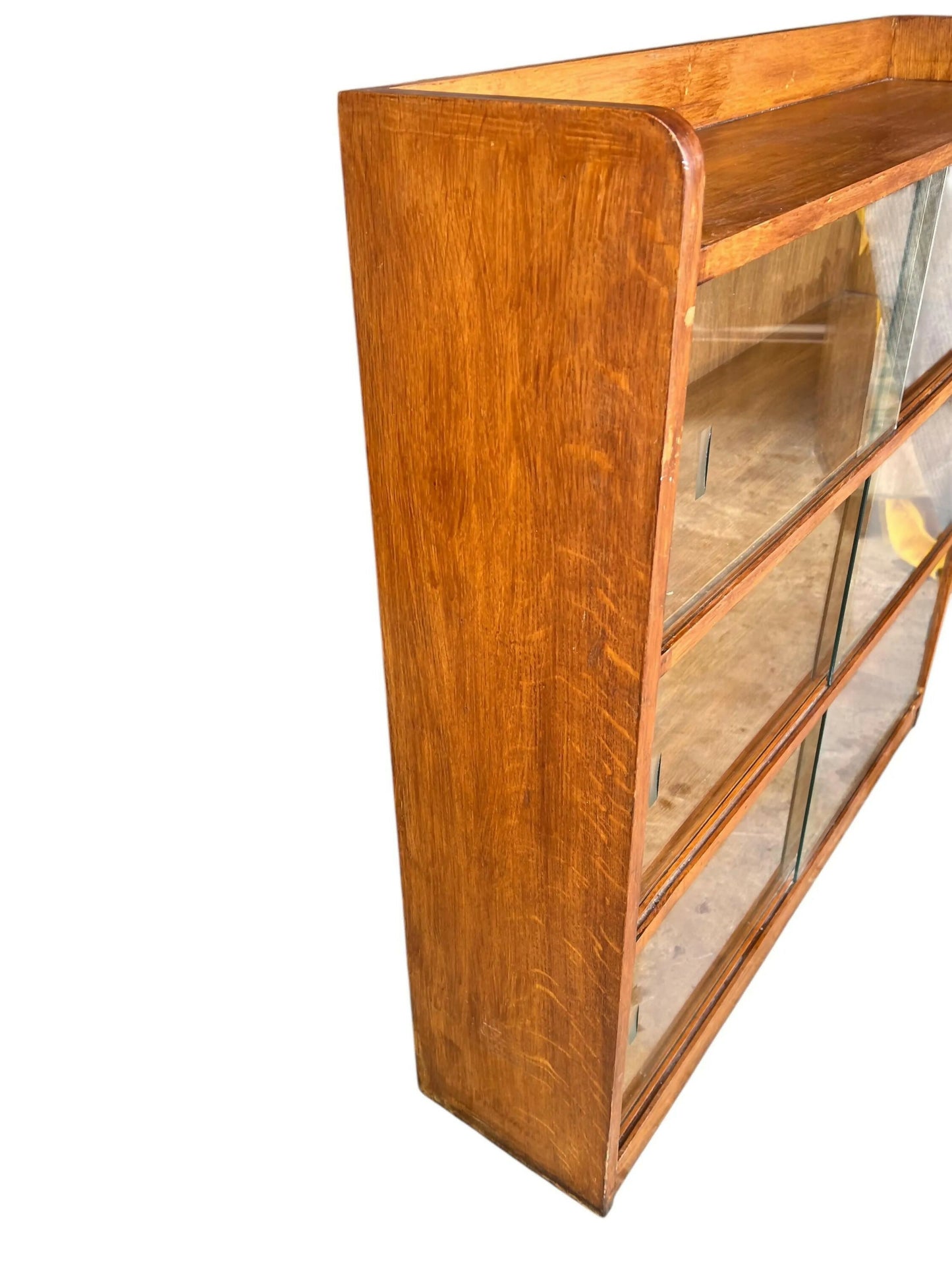 Mid century light Oak bookcase / cabinet