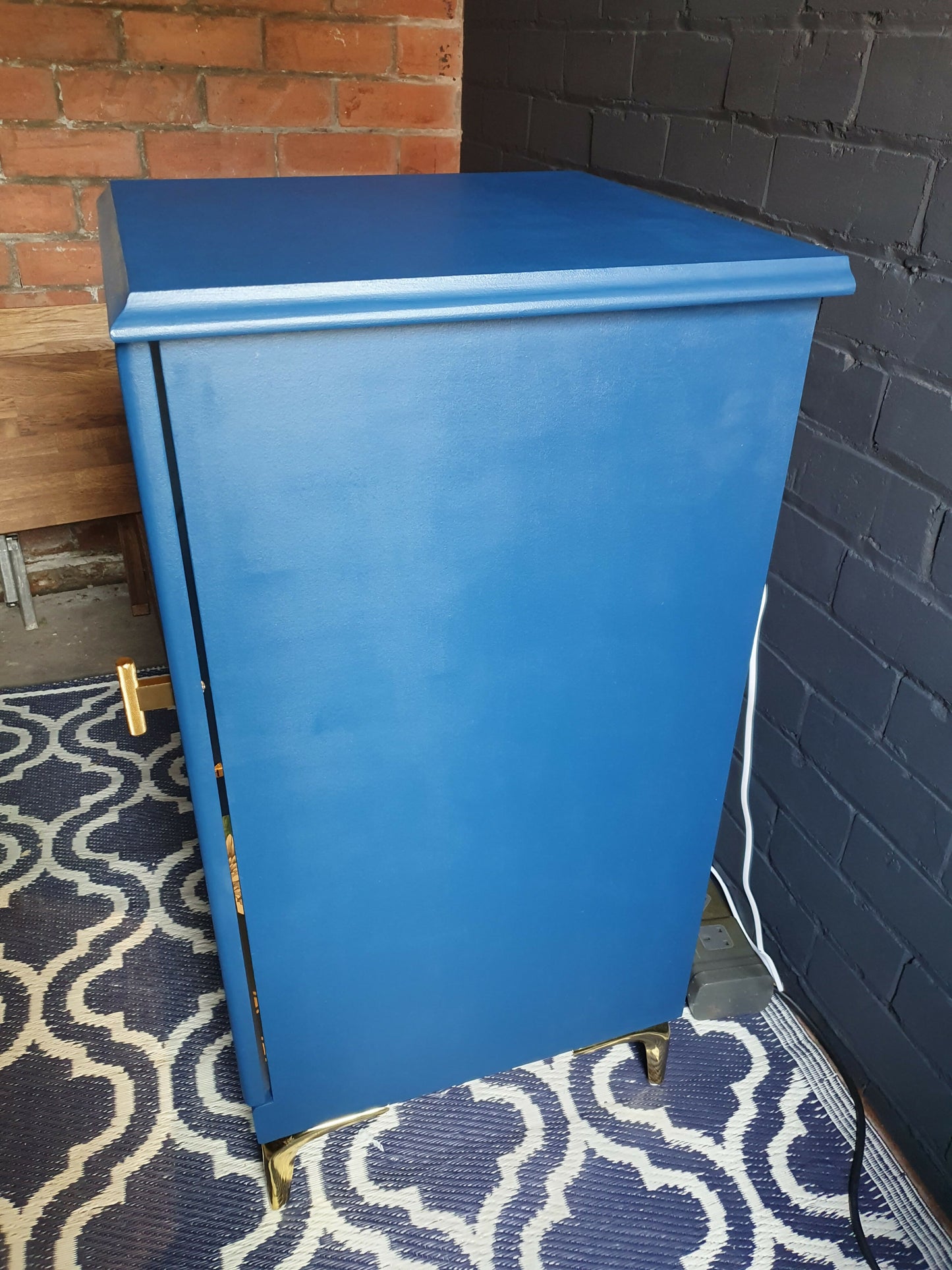 Drinks cabinet