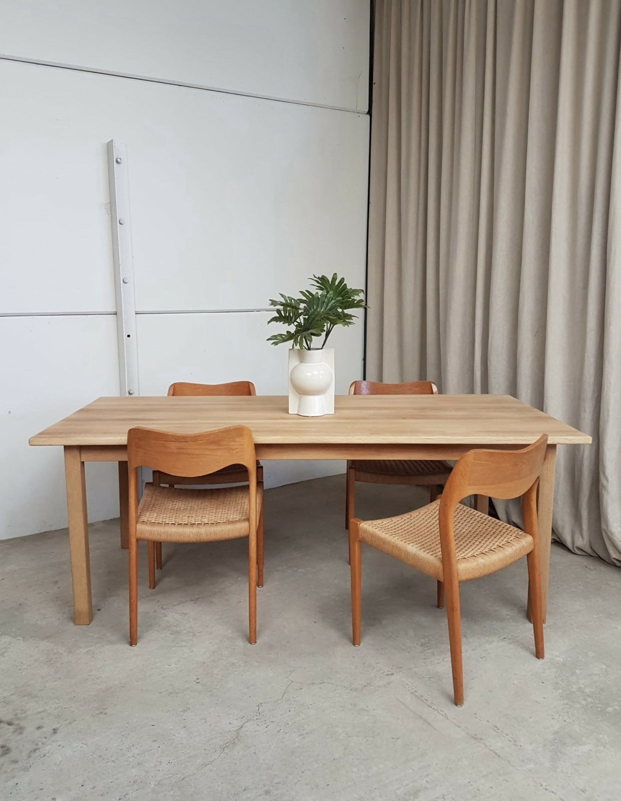 Vintage Late Mid Century Solid Oak Danish Dining Table Retro Scandi R915