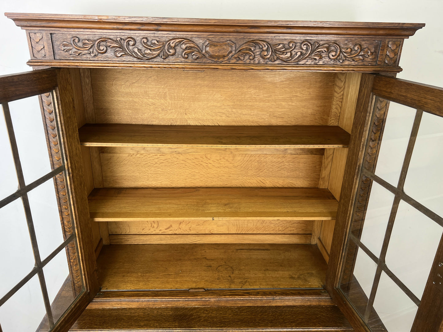 Bookcase Vintage French Oak Glazed Display Cabinet Carved Sideboard LOT 6257
