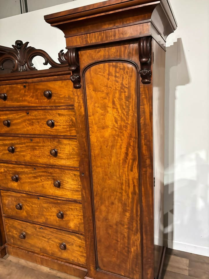 Victorian Gentleman's Sentry Wardrobe77