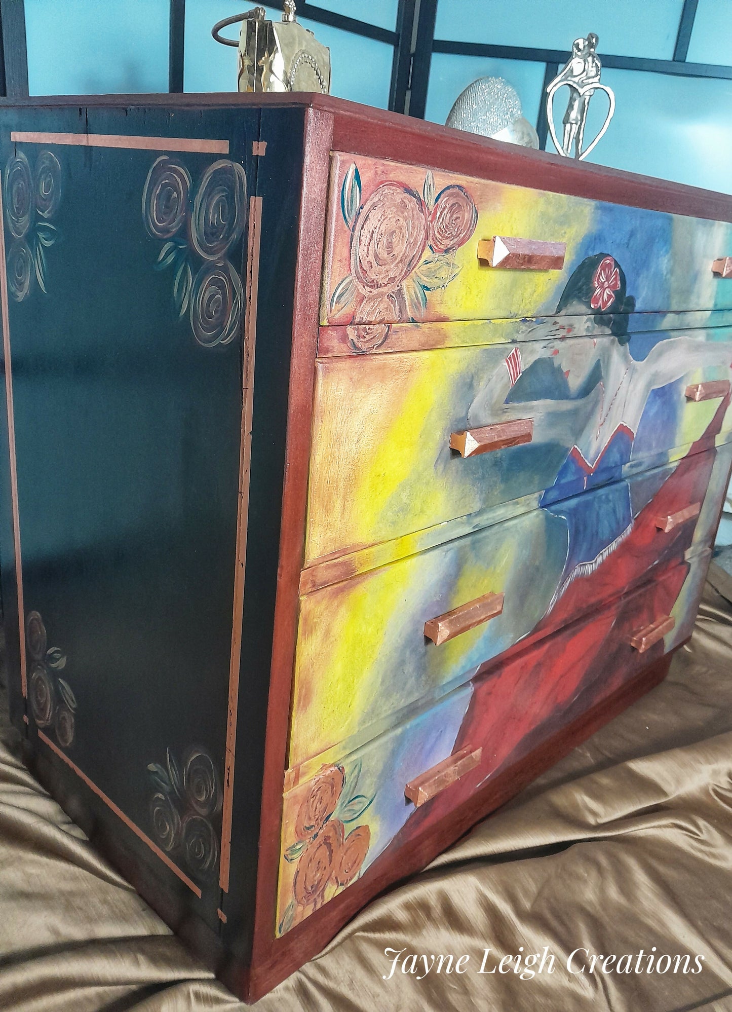 Valentine Drawers