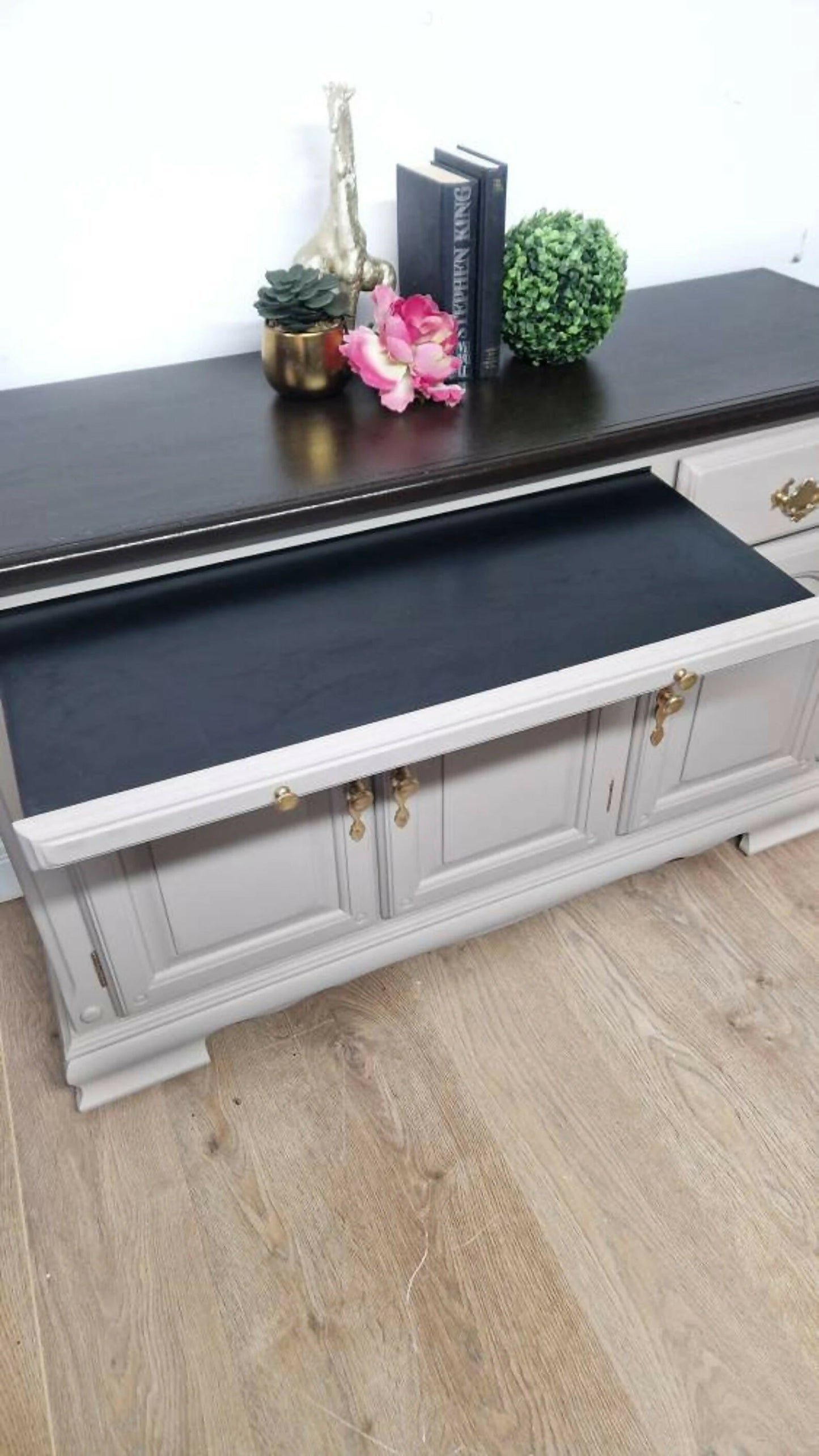 vintage sideboard, buffet,media unit, drinks cabinet, beige,taupe,vintage, kitchen cupboard,cupboard,cabinet