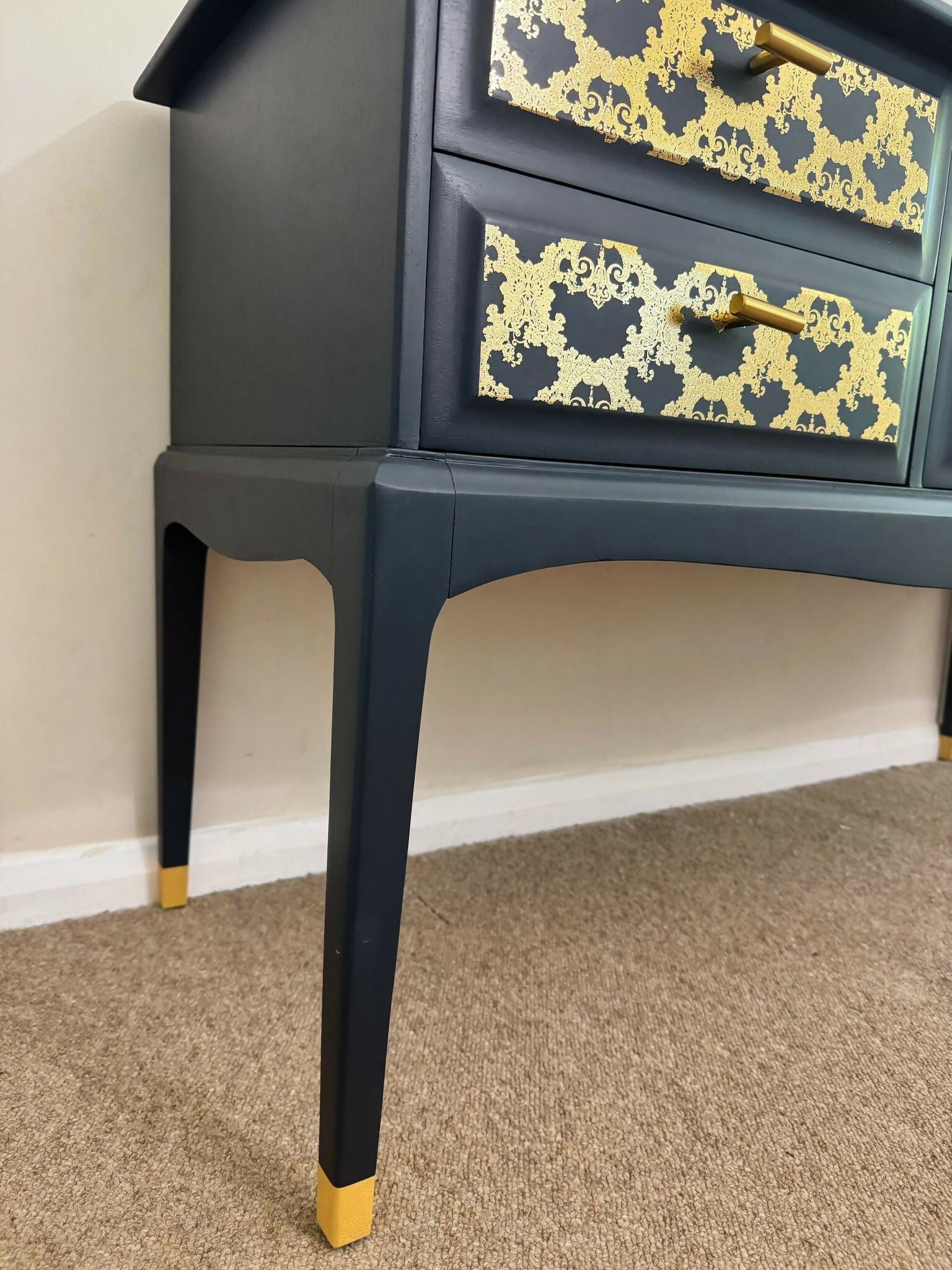 6f678d3c-9b4b-4298-a0fc-0035421aac42