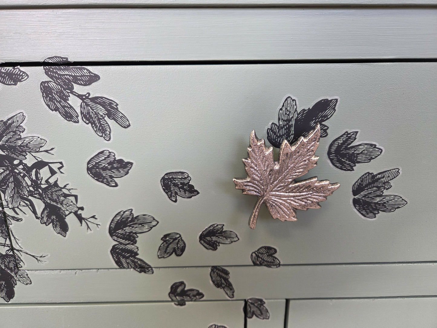 Customised Cotswold Company Drawers/Sideboard/Buffet/Dresser
