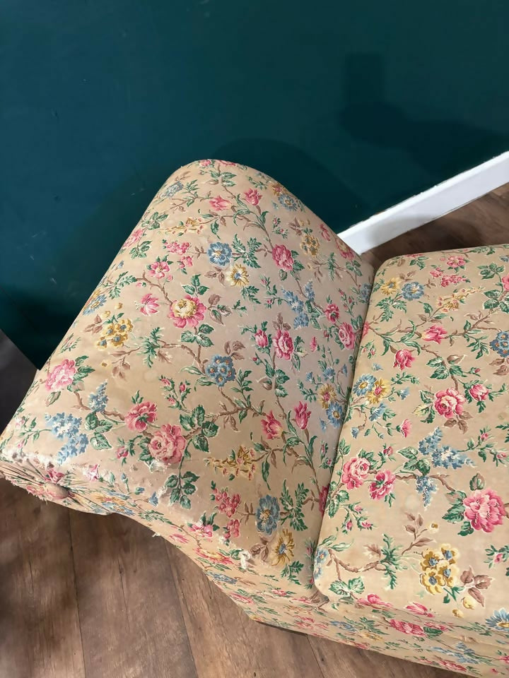 Vintage Chaise 23