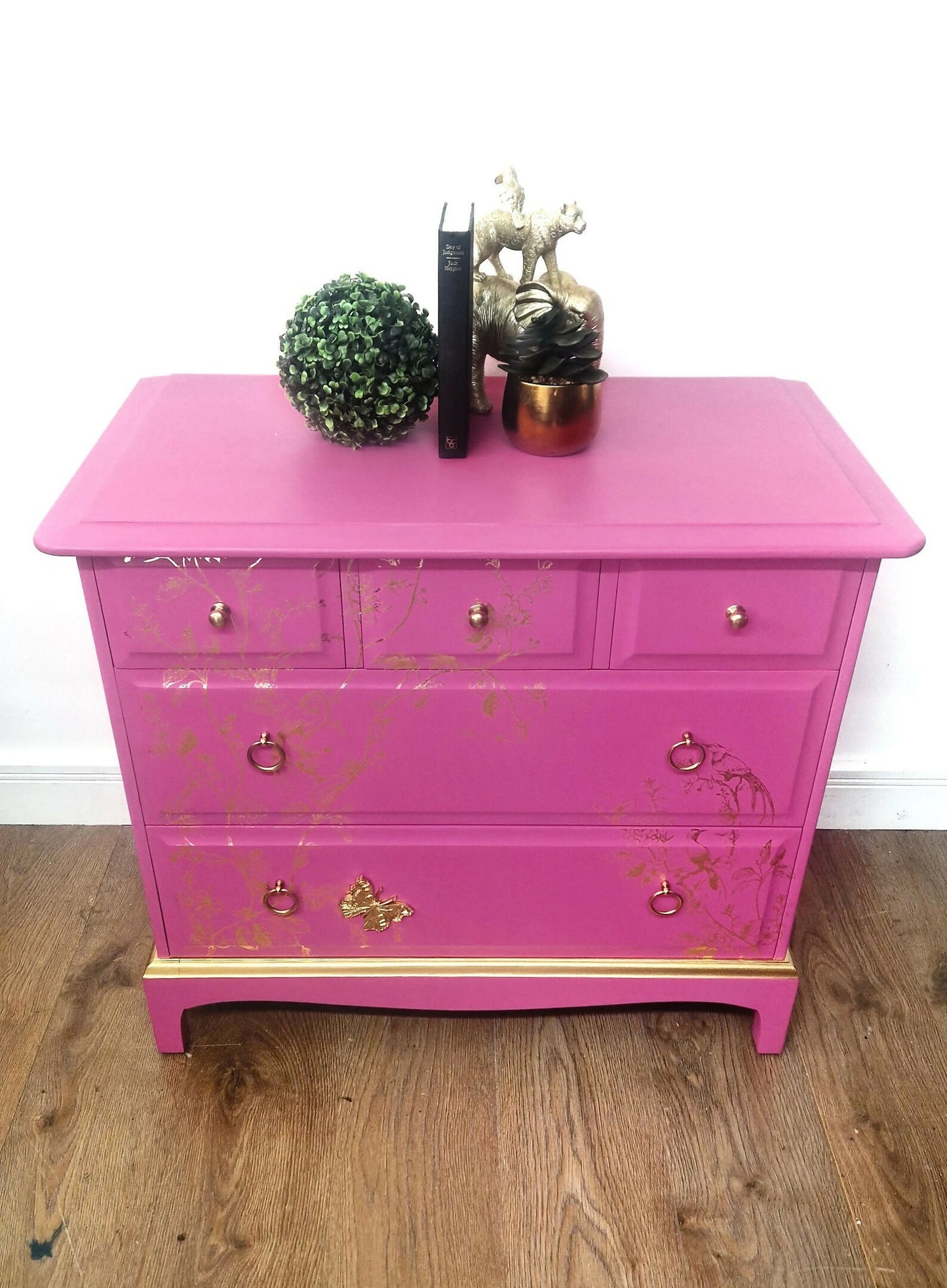 Stag chest of drawers in hot pink and gold
