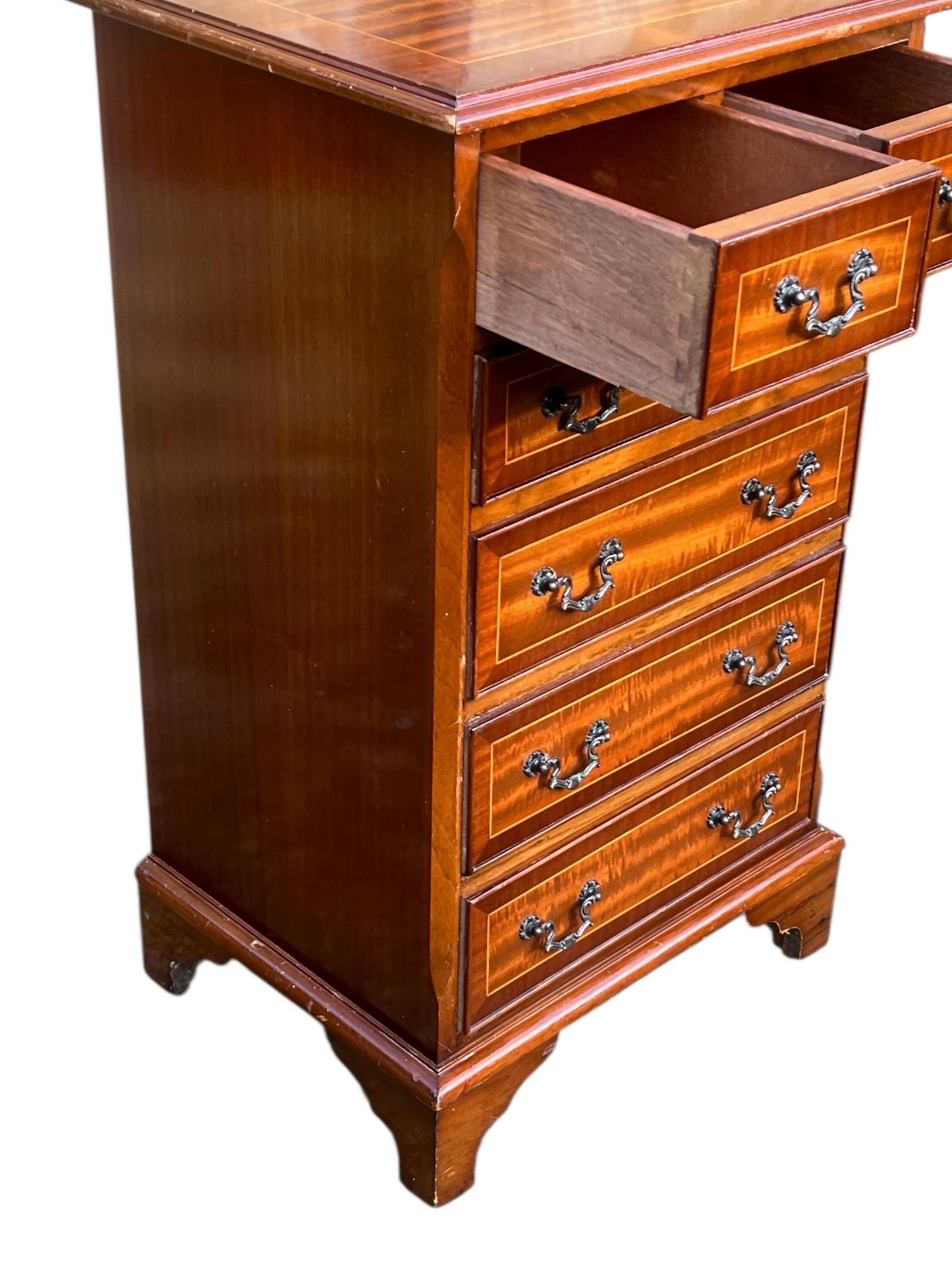Vintage Georgian style Mahogany chest of drawers / bedside table priorandpender 5 out of 5 stars