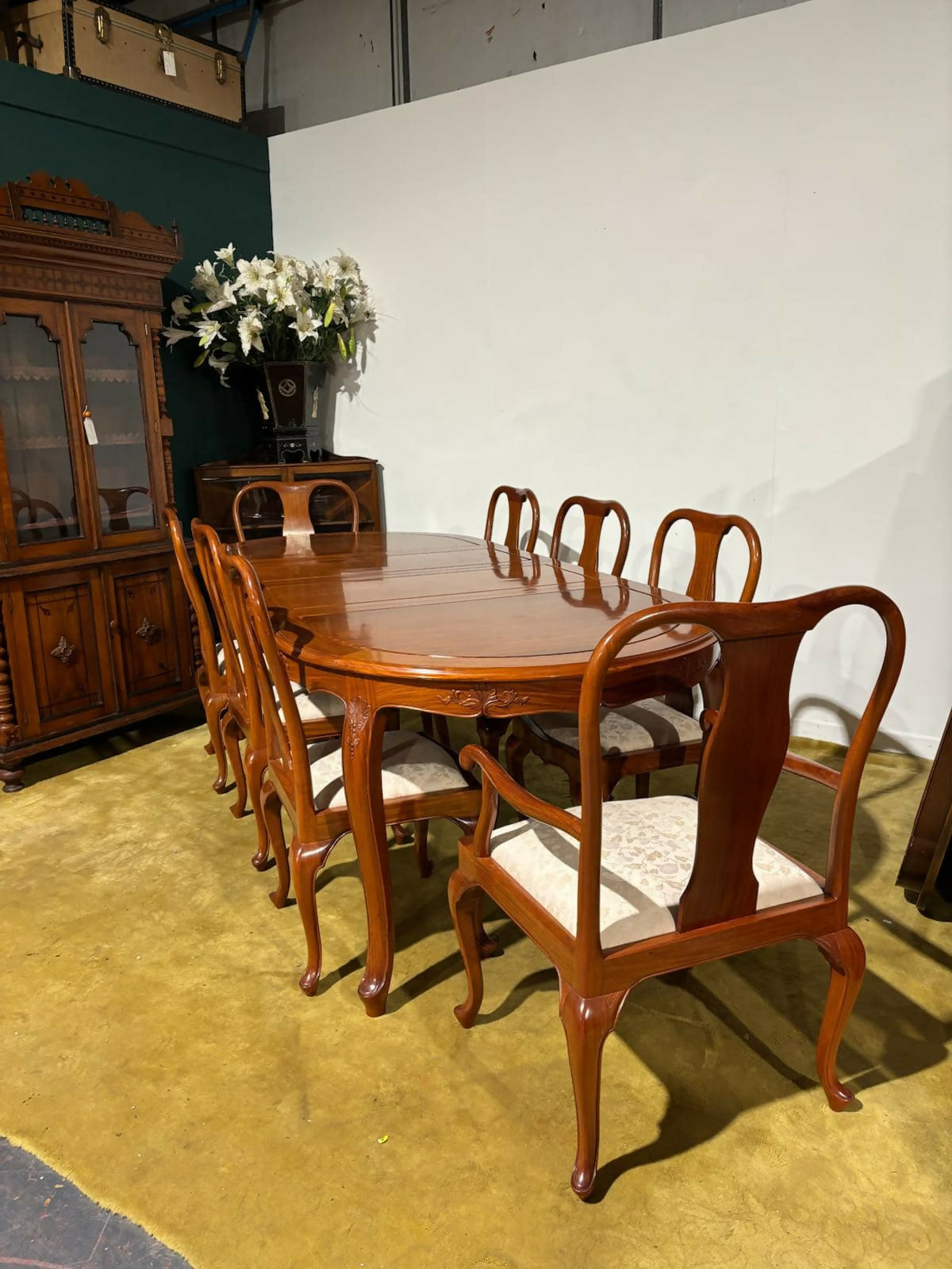 Vintage oriental style Chinese rosewood extending dining room table