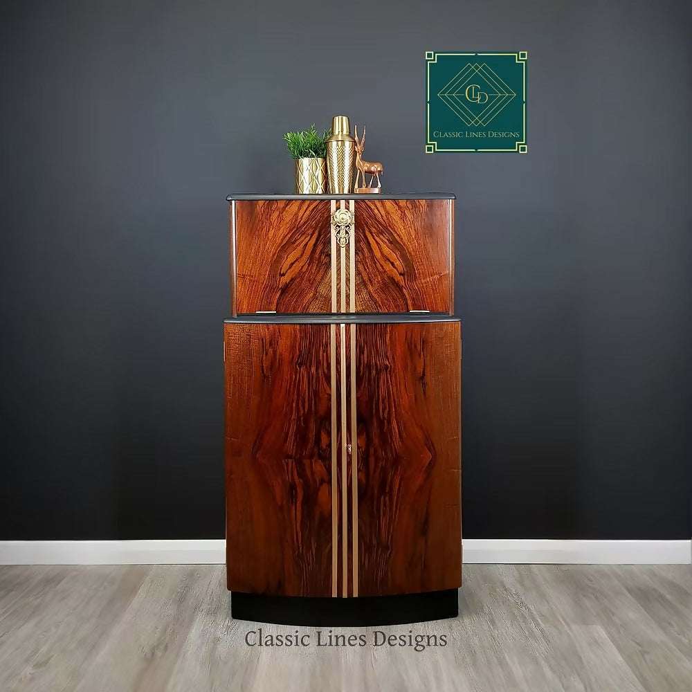 "Manhattan', Drinks Cocktail Cabinet, Drinks Cabinet, Gin Bar, Vintage 1950's.